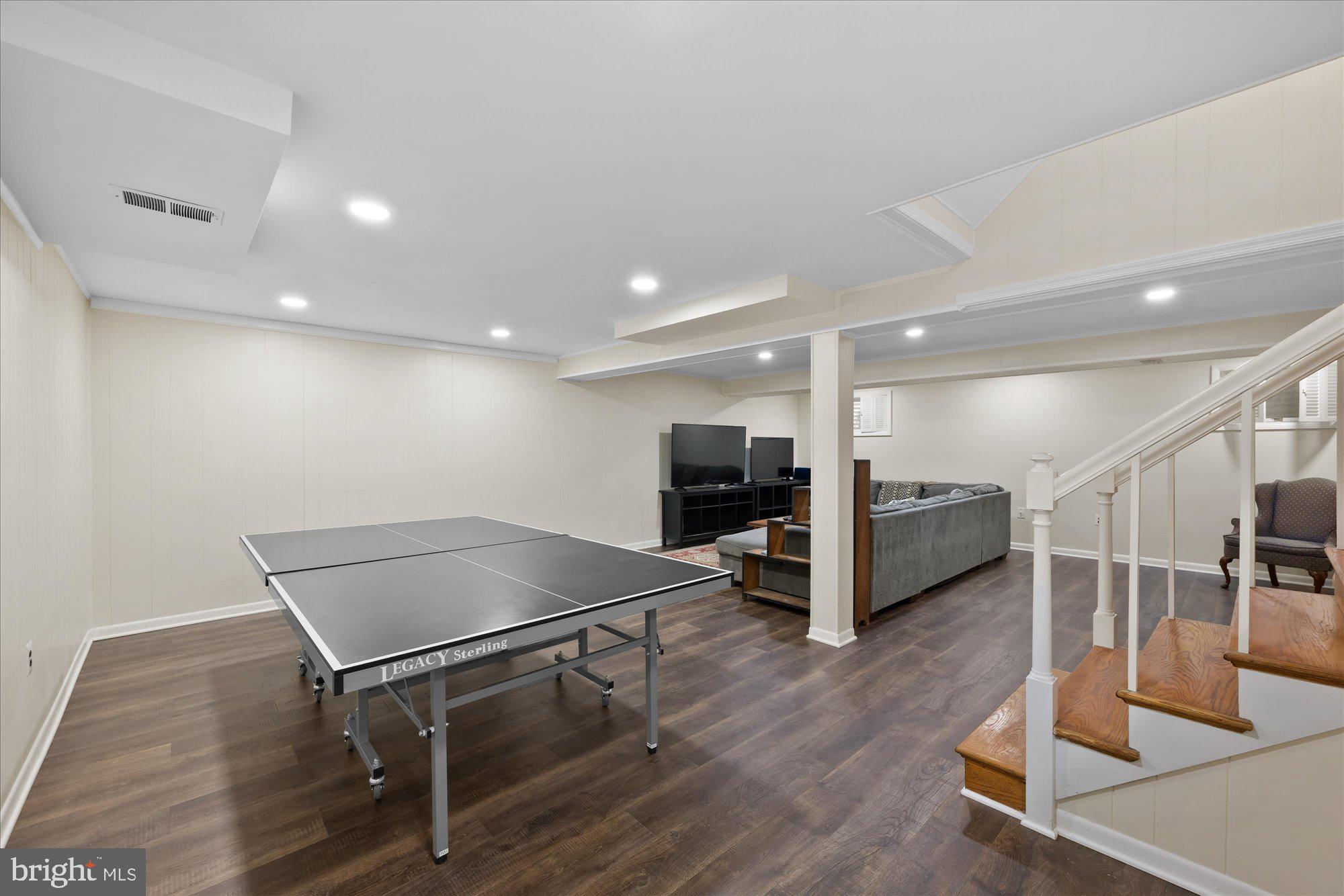 POTOMAC FALLS - Residential