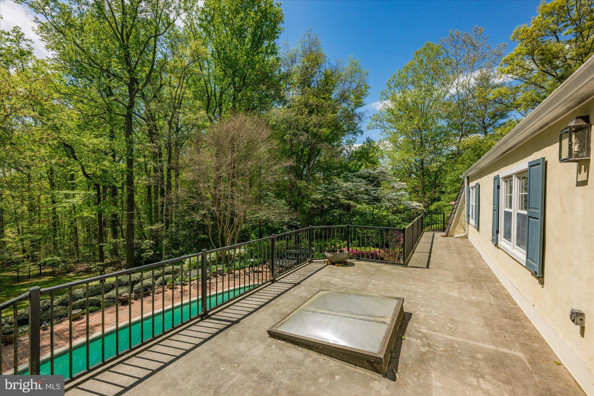 POTOMAC FALLS - Residential