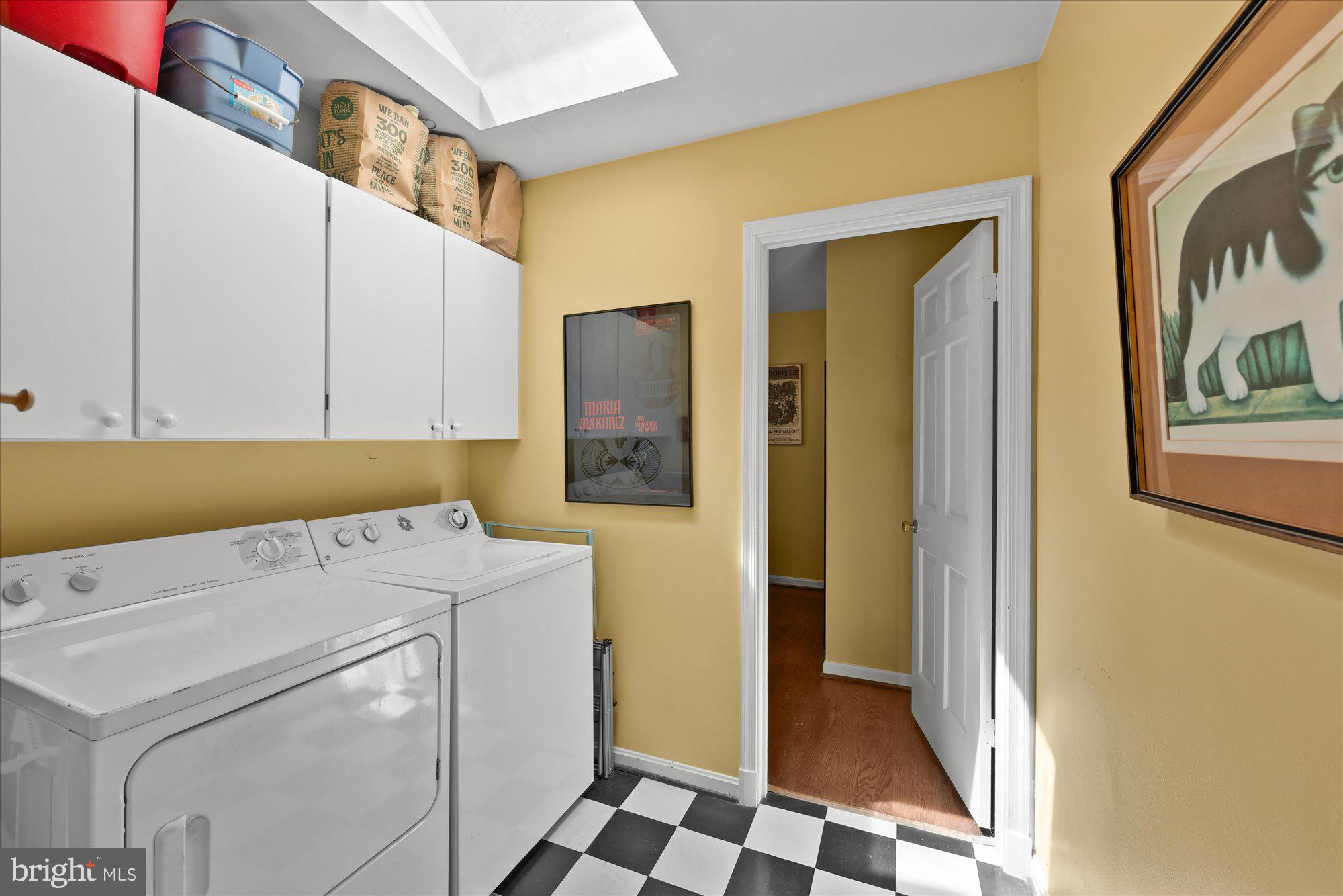 POTOMAC FALLS - Residential