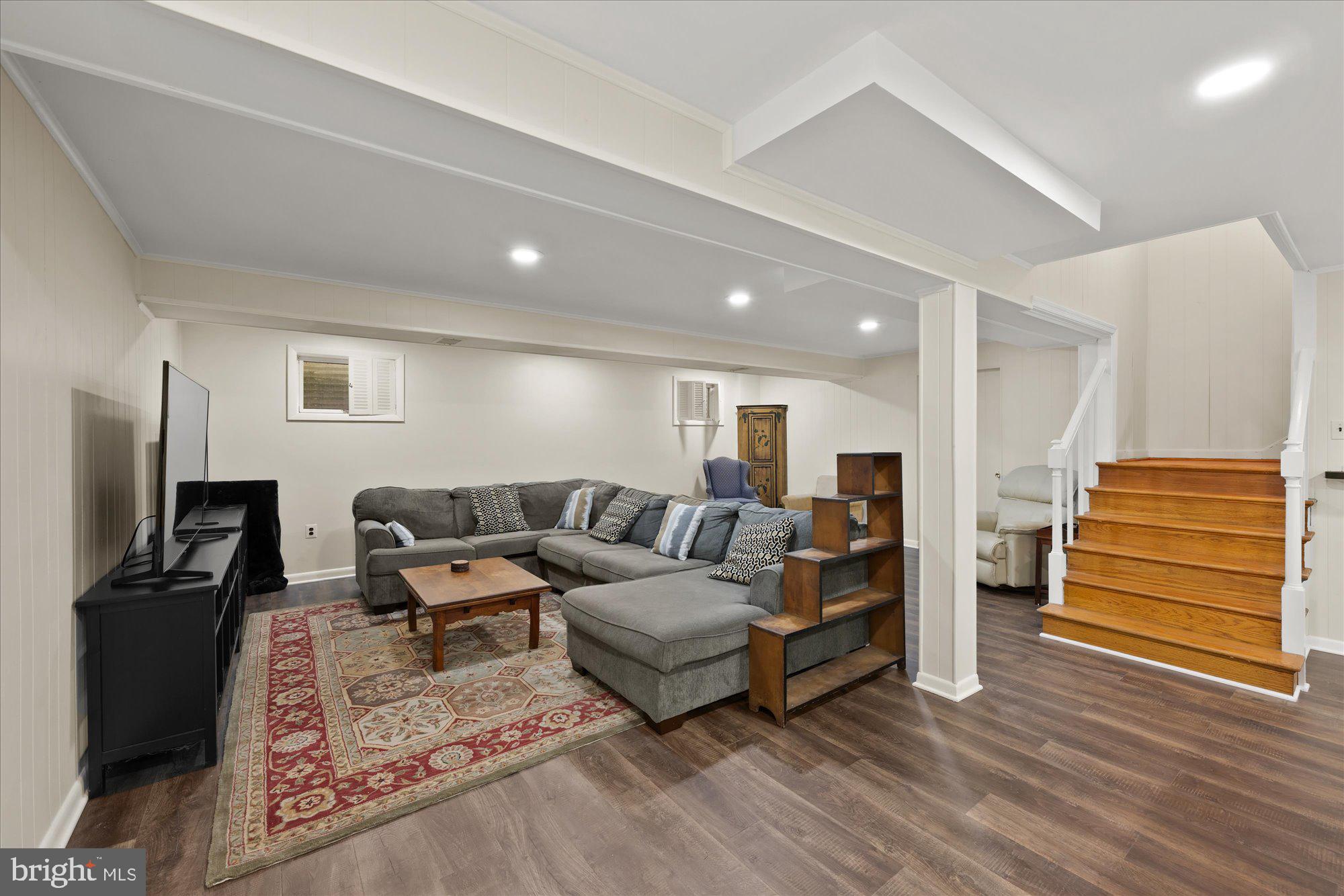 POTOMAC FALLS - Residential