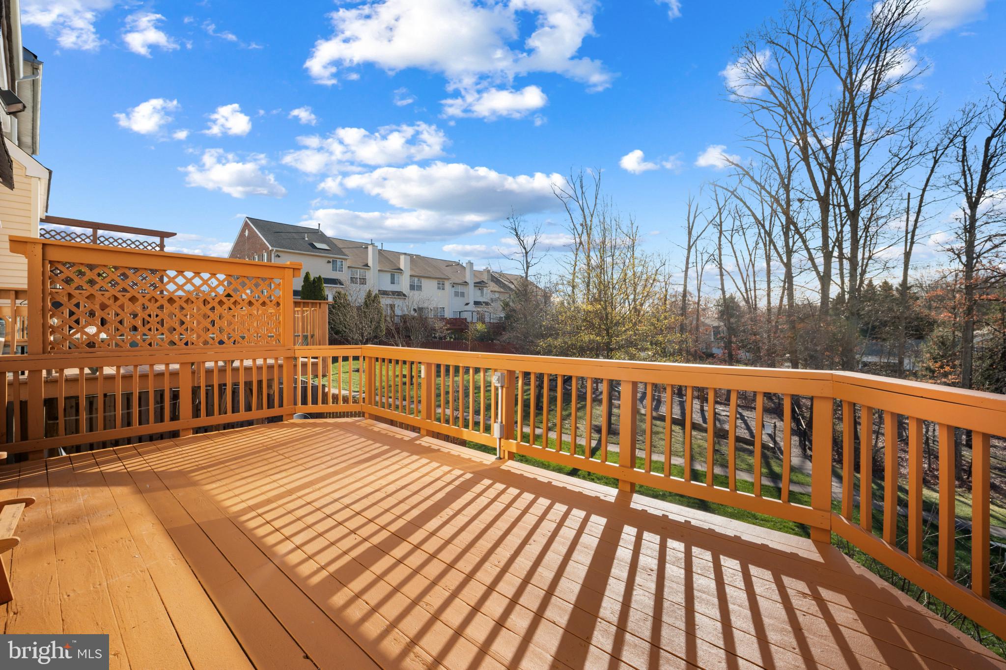 KENWOOD TOWNES - Residential