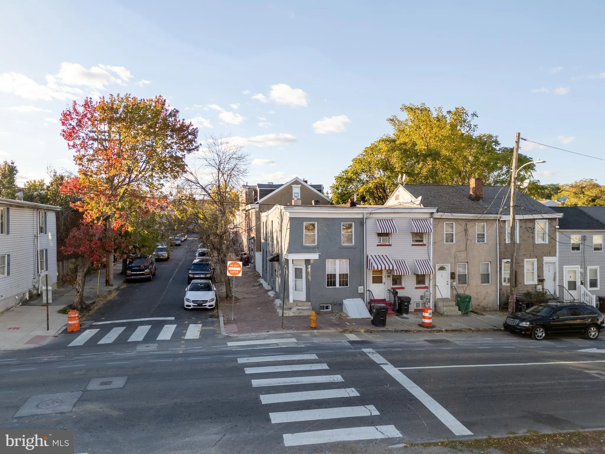 Wilmington, Delaware 19805, United States, 3 Bedrooms Bedrooms, ,1 BathroomBathrooms,Residential,Pending,38246