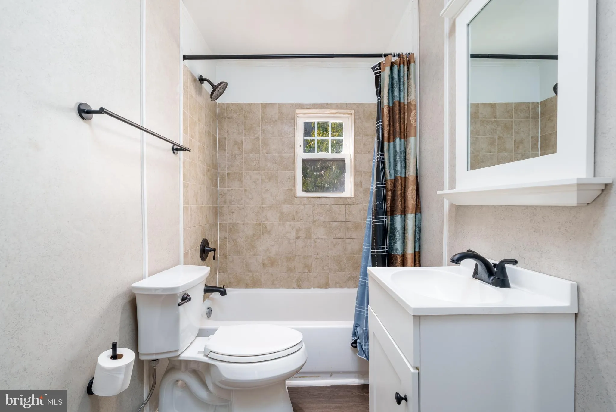 Wilmington, Delaware 19805, United States, 3 Bedrooms Bedrooms, ,1 BathroomBathrooms,Residential,Pending,38246