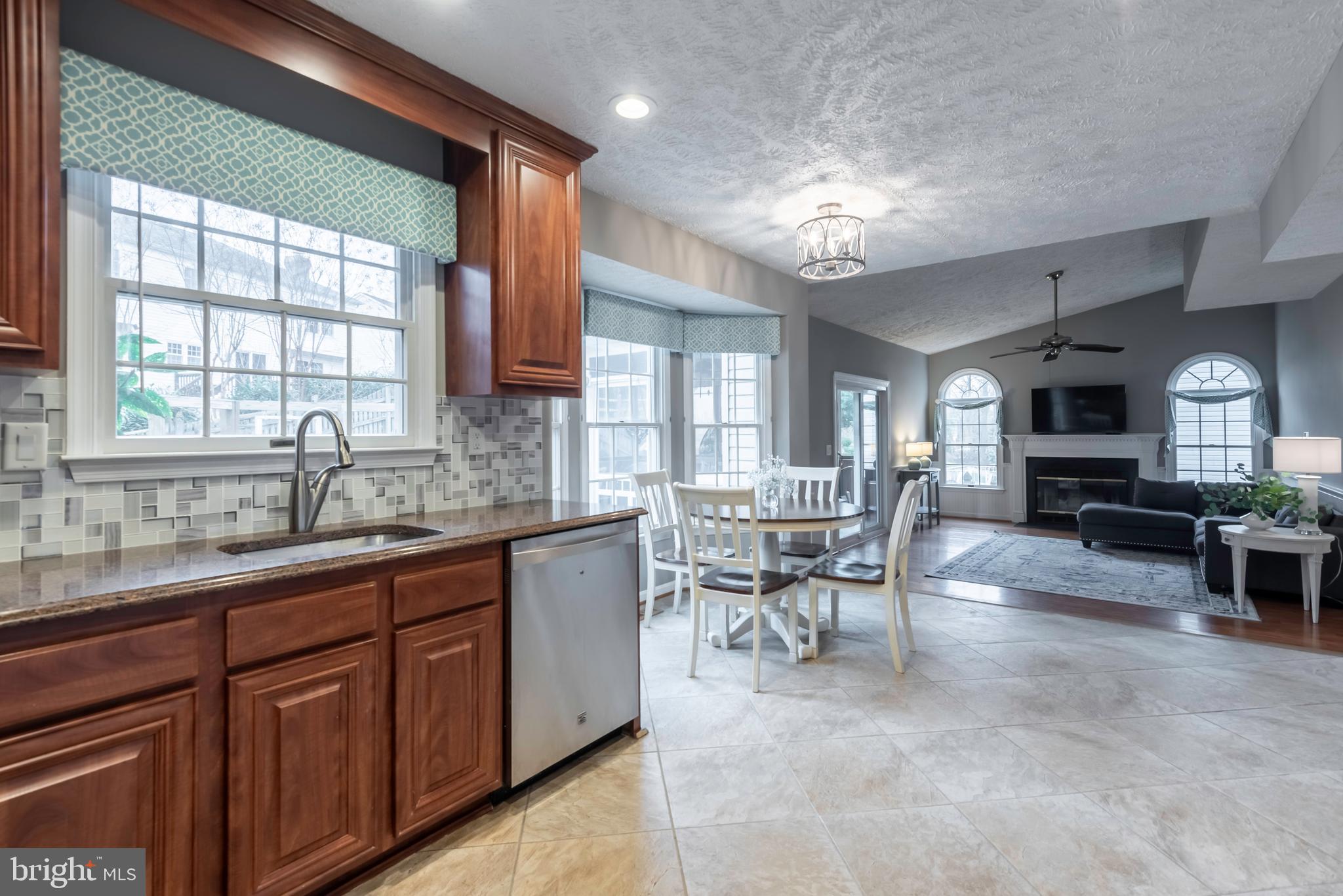 KIMBERLY HILLS - Residential