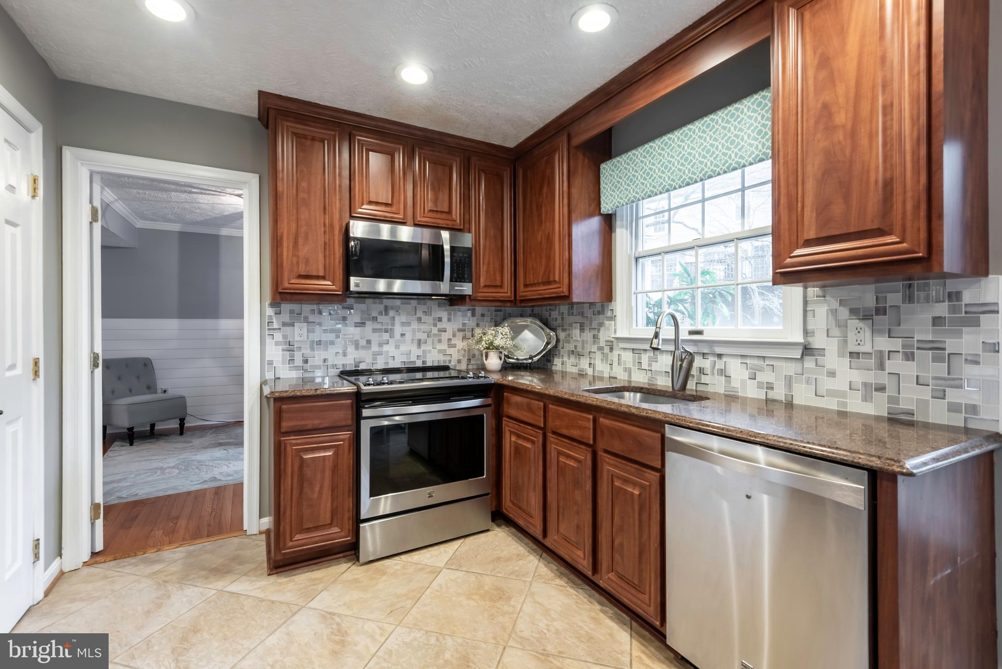 KIMBERLY HILLS - Residential