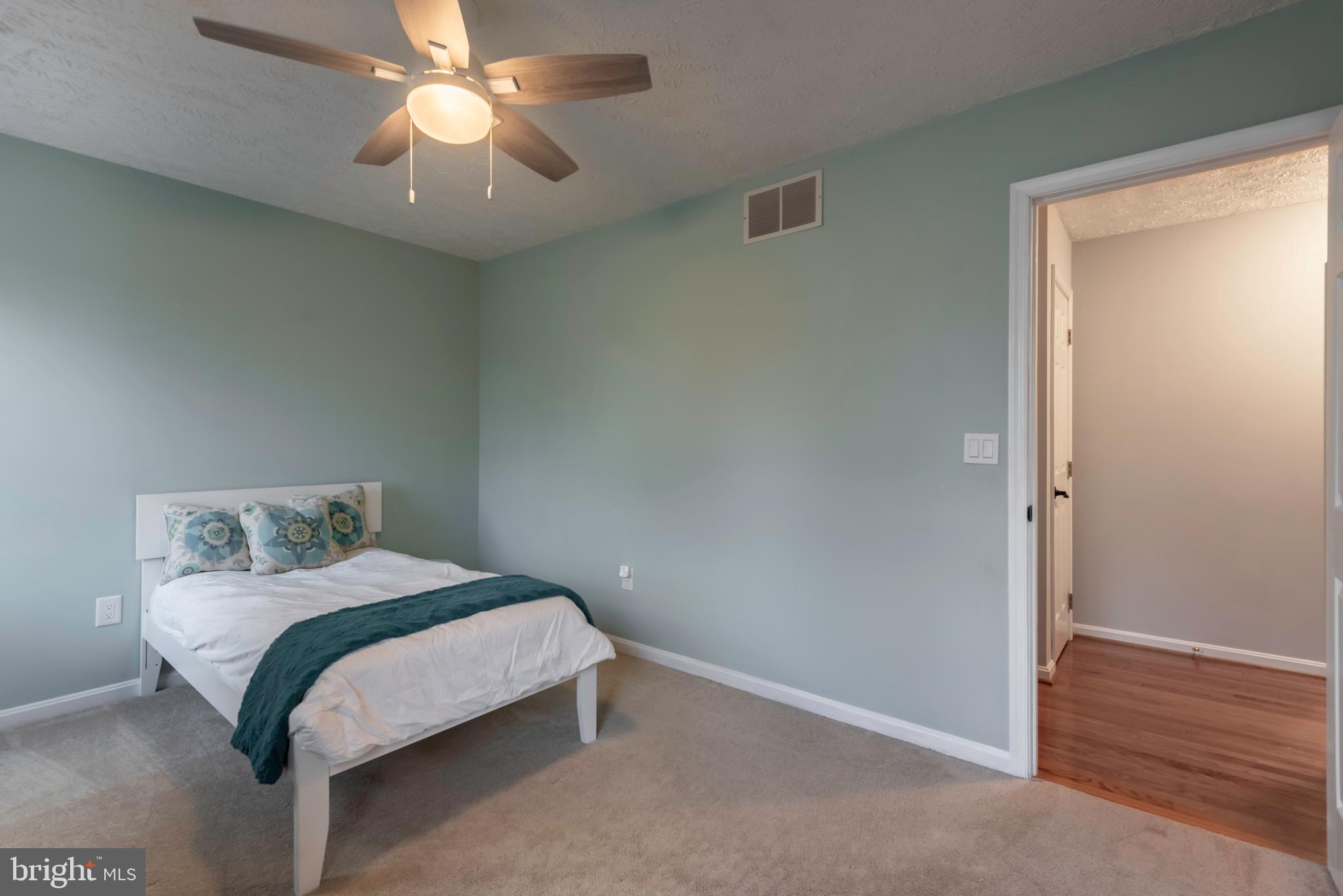 KIMBERLY HILLS - Residential