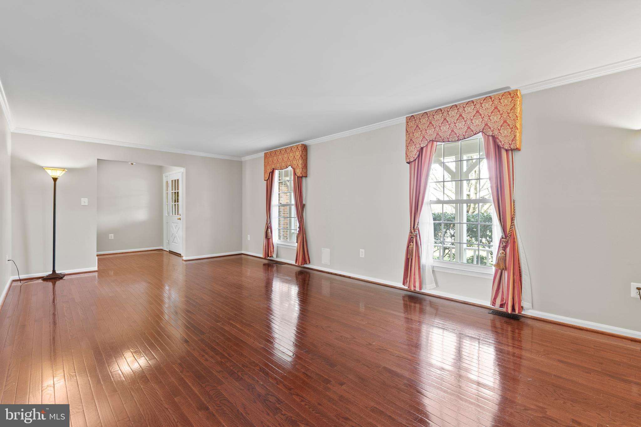 CHANTILLY HIGHLANDS - Residential