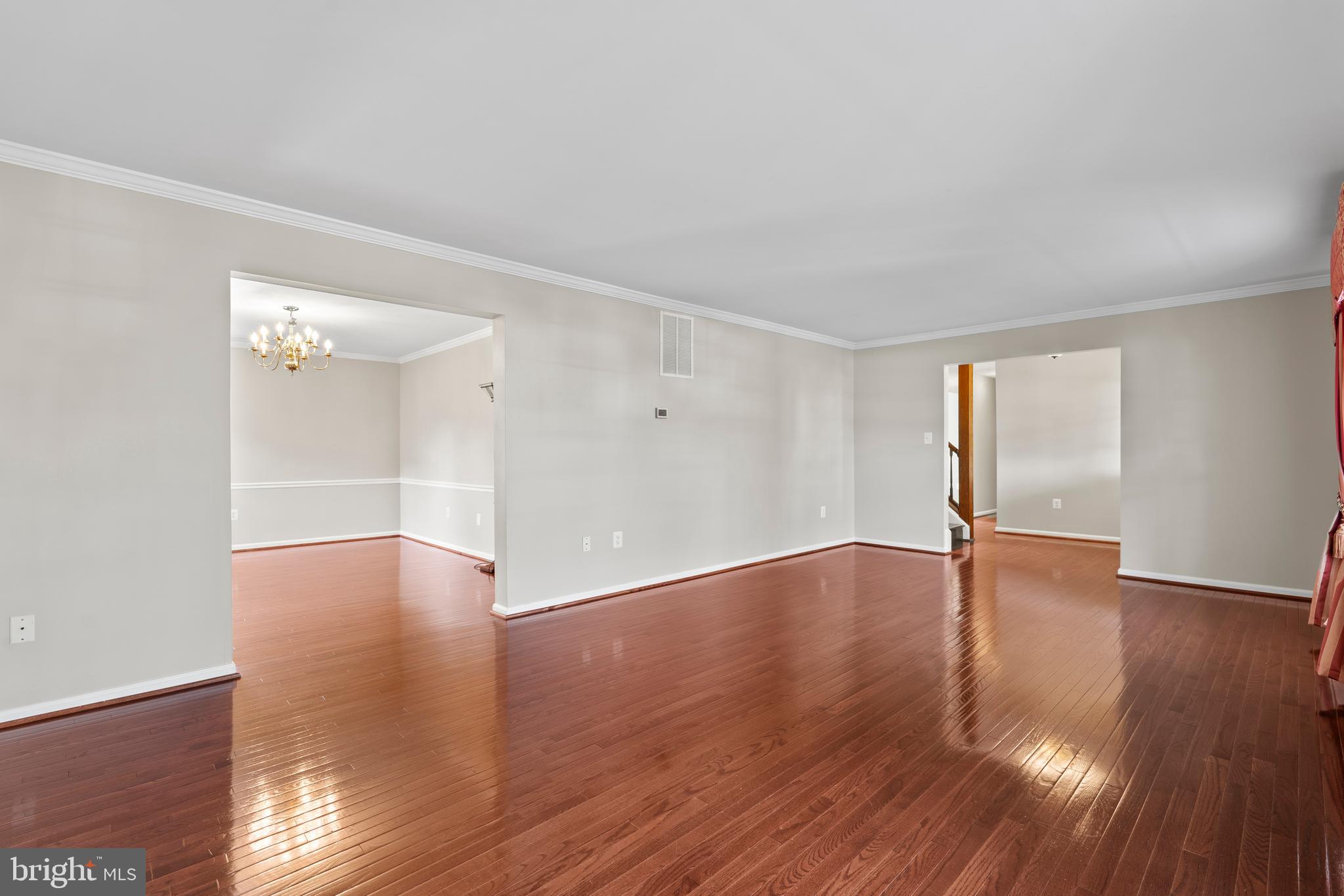 CHANTILLY HIGHLANDS - Residential