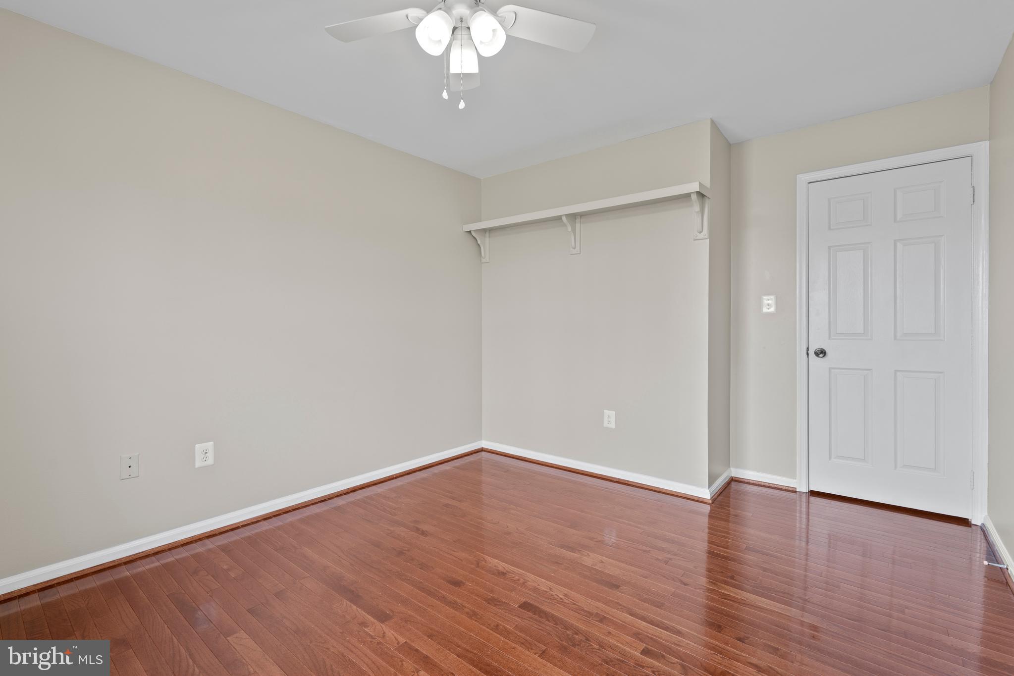 CHANTILLY HIGHLANDS - Residential