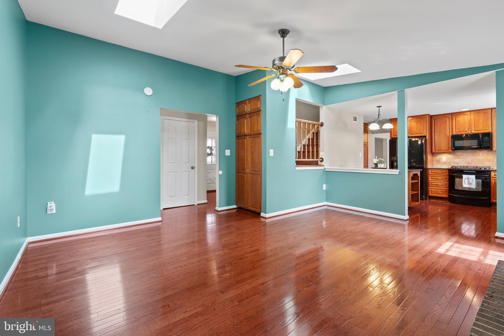 CHANTILLY HIGHLANDS - Residential