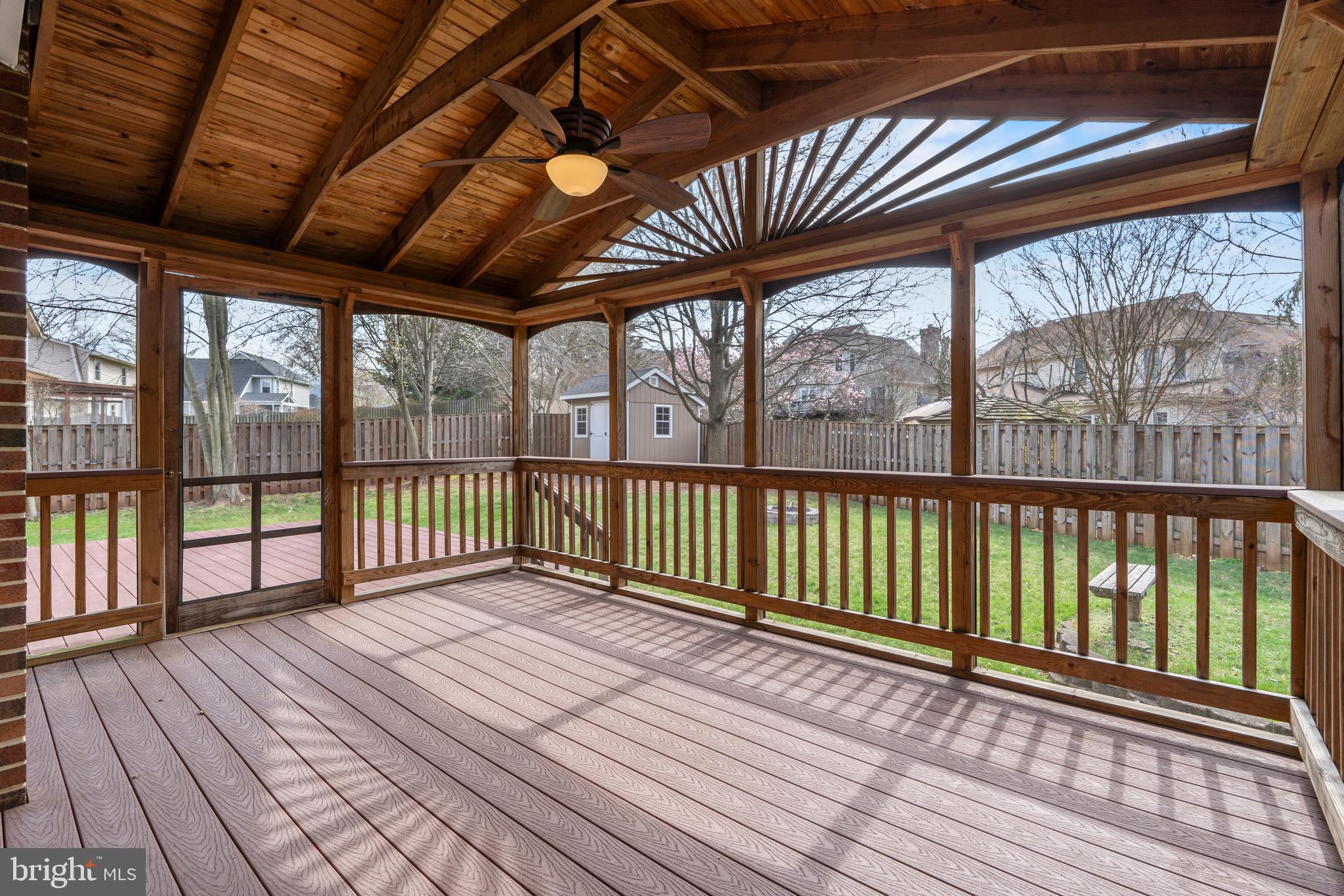 CHANTILLY HIGHLANDS - Residential