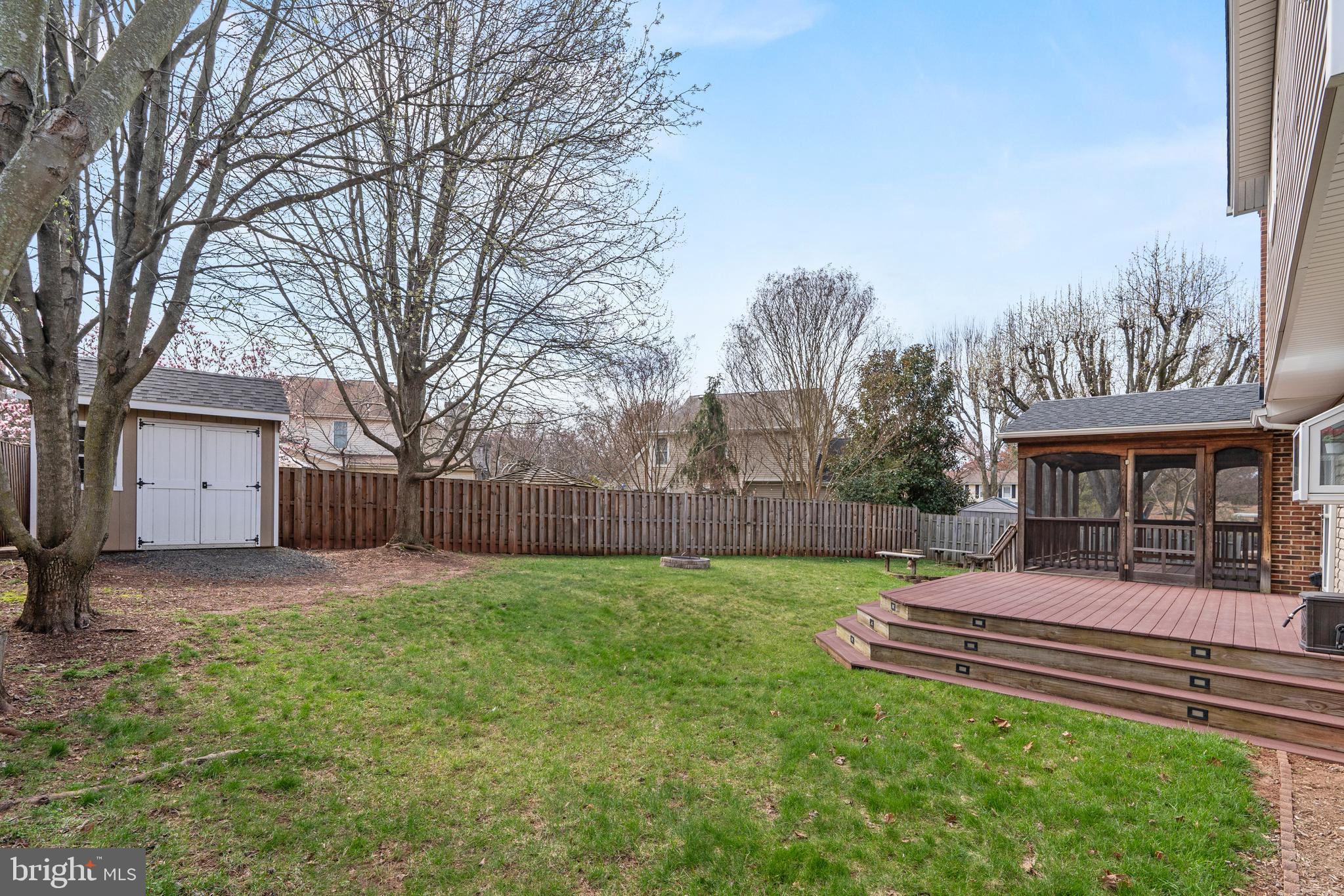 CHANTILLY HIGHLANDS - Residential