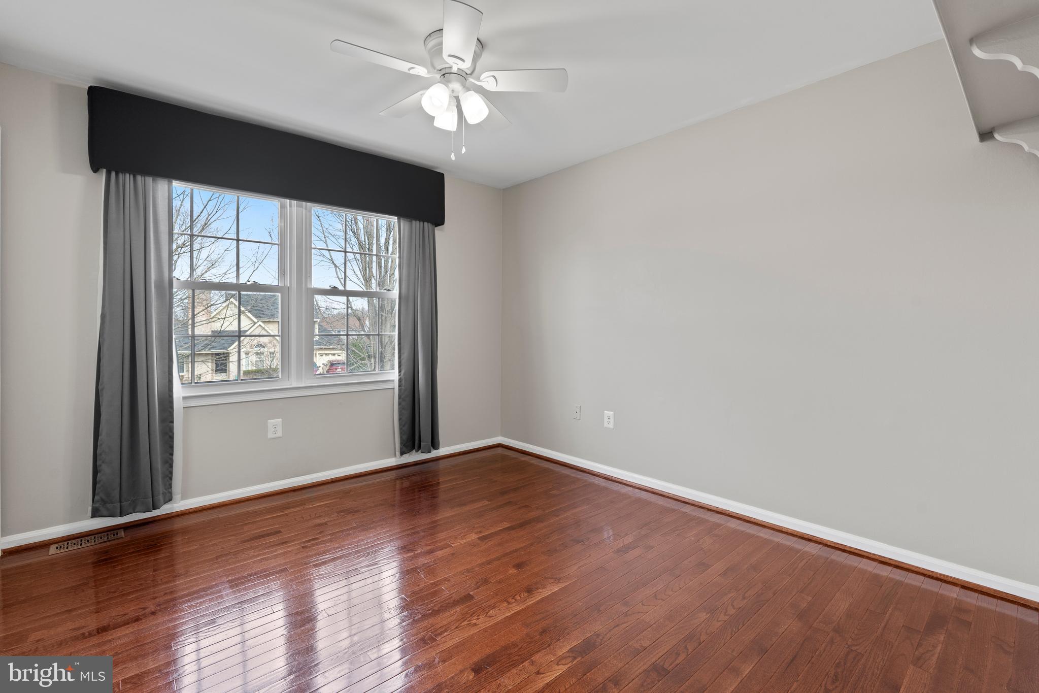 CHANTILLY HIGHLANDS - Residential