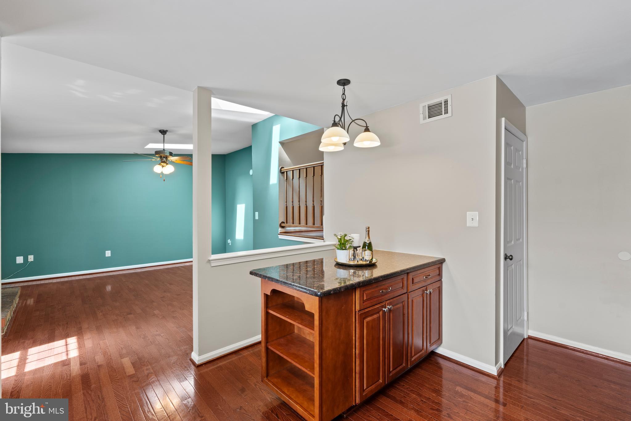 CHANTILLY HIGHLANDS - Residential