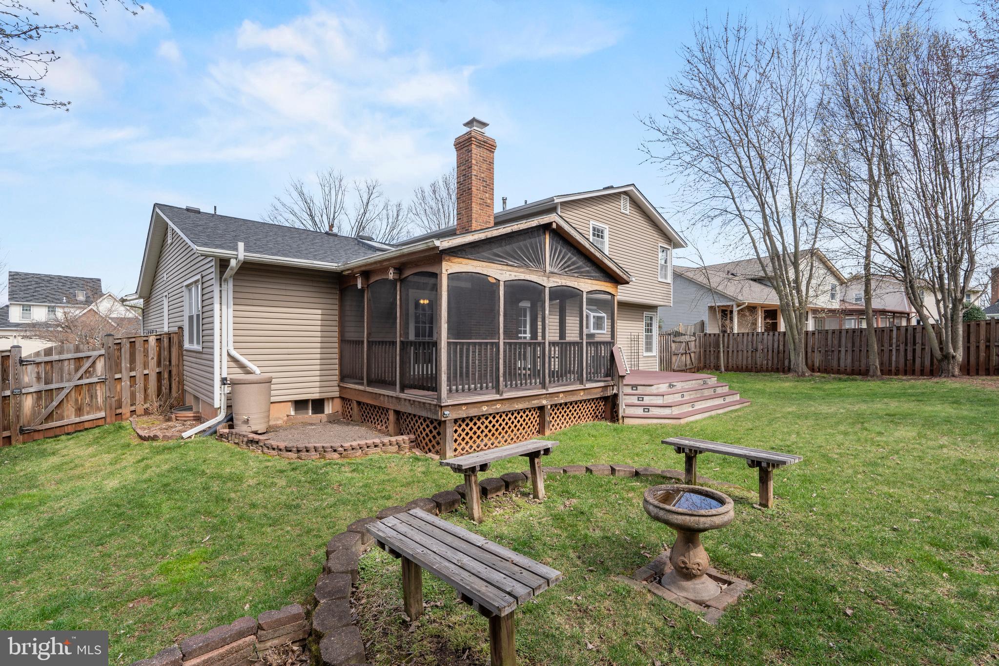 CHANTILLY HIGHLANDS - Residential