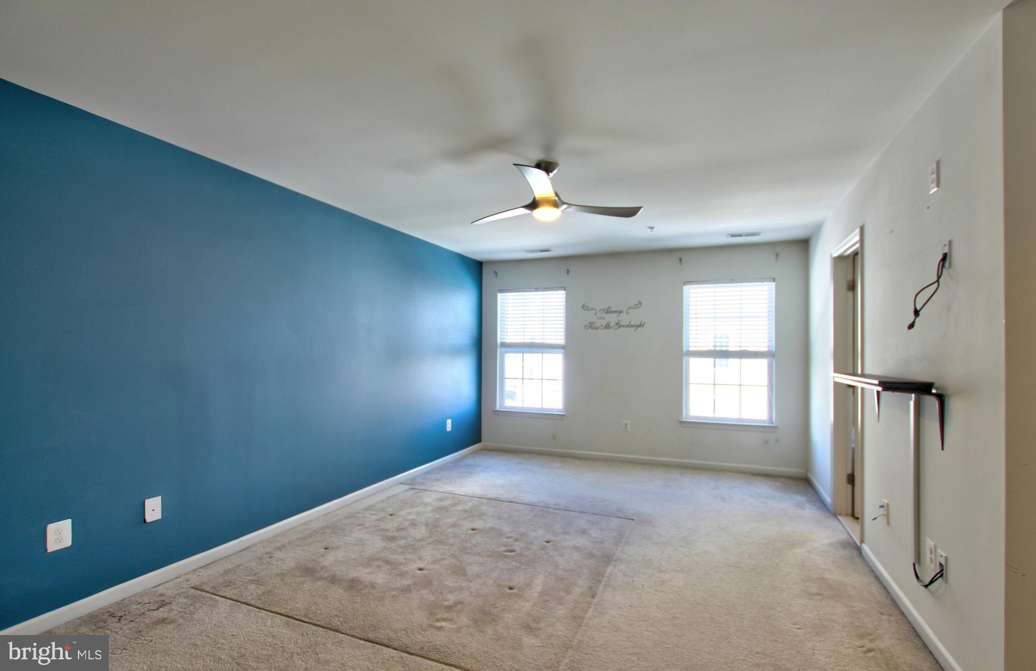 SUMMERFIELD AT MISSION PLACE - Residential