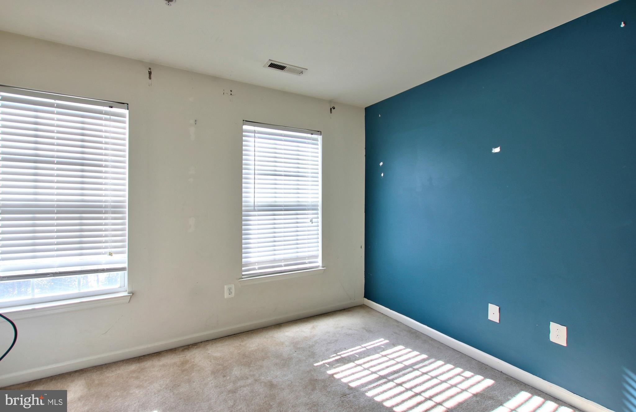 SUMMERFIELD AT MISSION PLACE - Residential