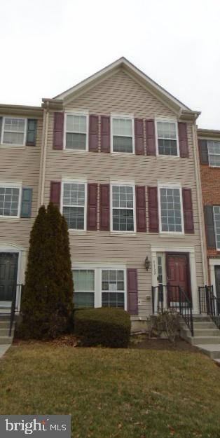 SUMMERFIELD AT MISSION PLACE - Residential