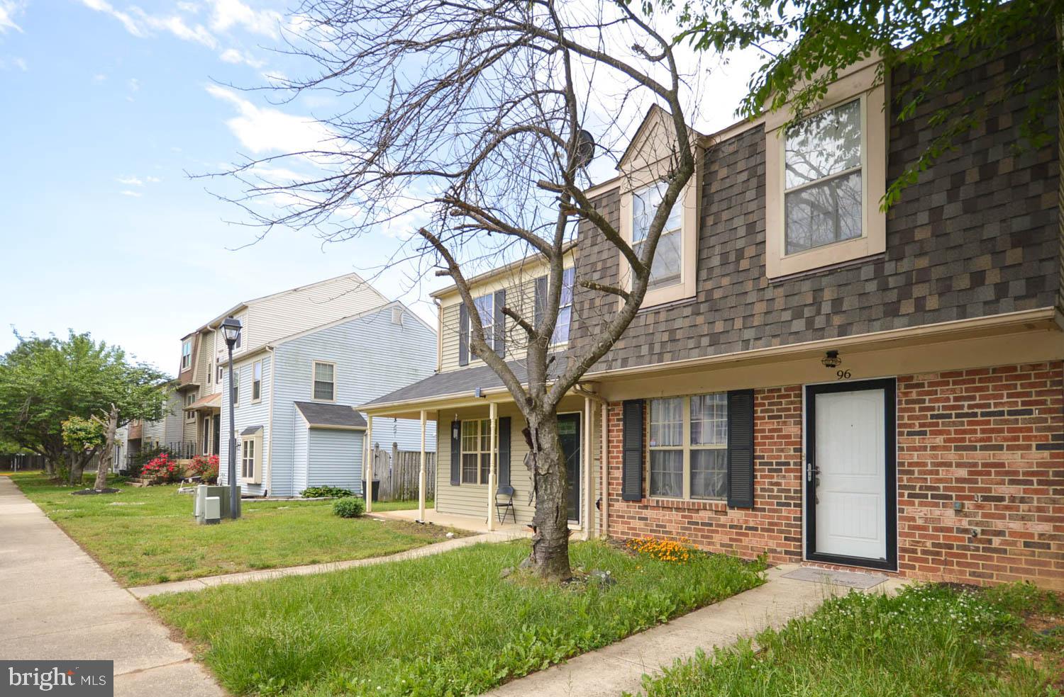 RIVERSIDE RUN - Residential