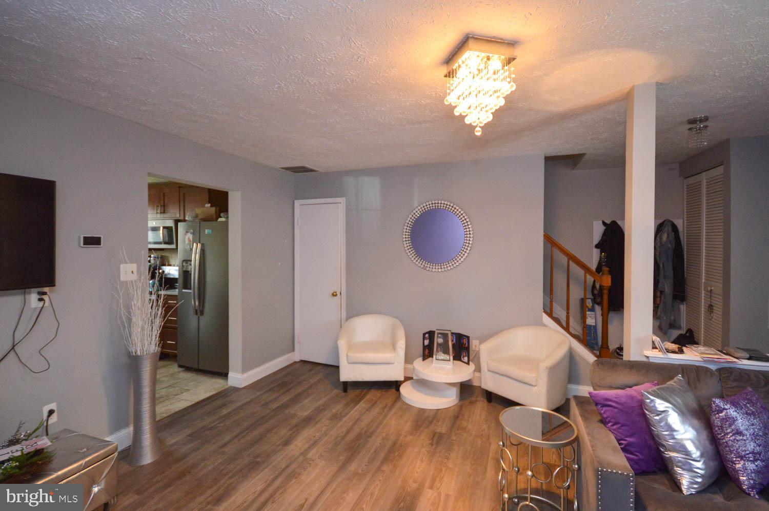 RIVERSIDE RUN - Residential