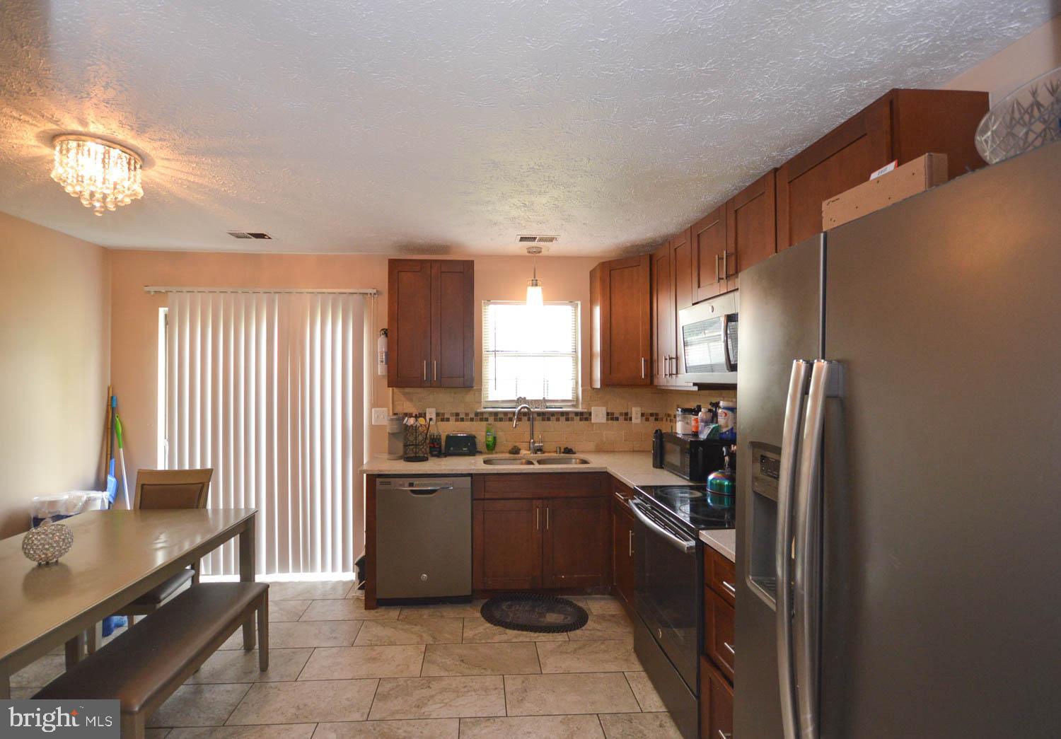 RIVERSIDE RUN - Residential