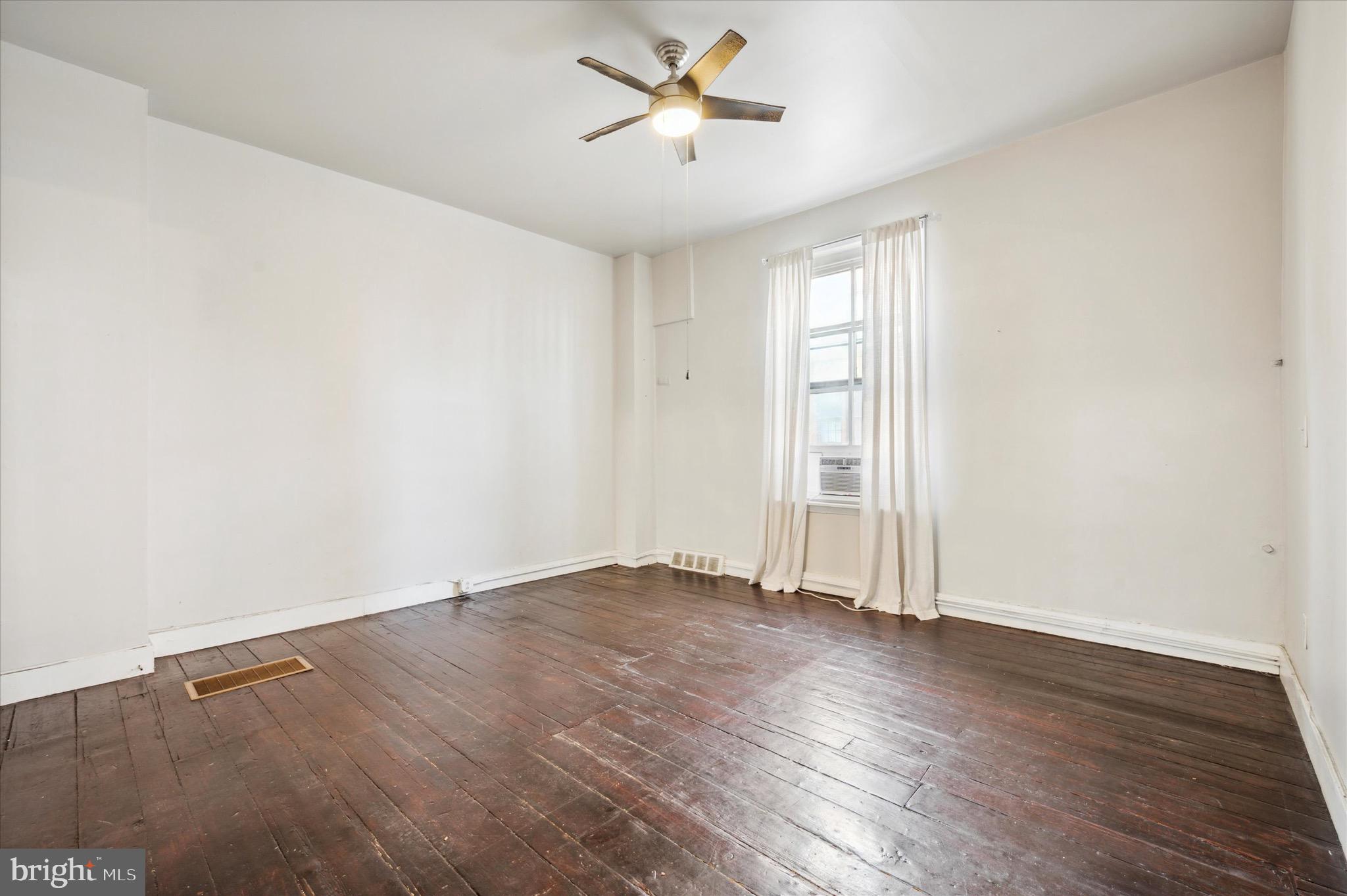 OLD CITY - Residential Lease