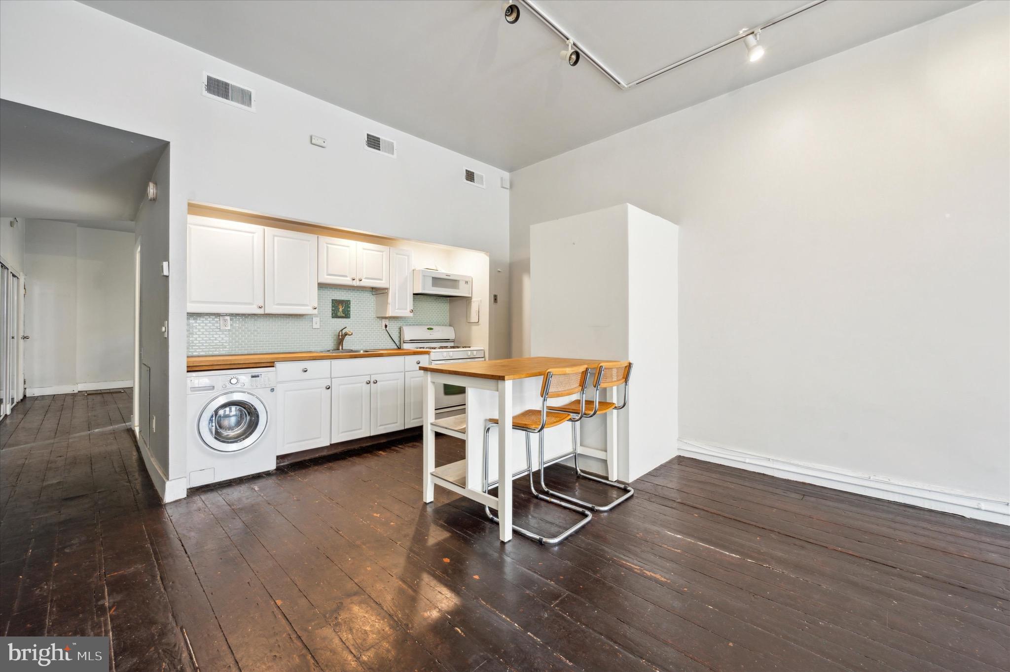 OLD CITY - Residential Lease