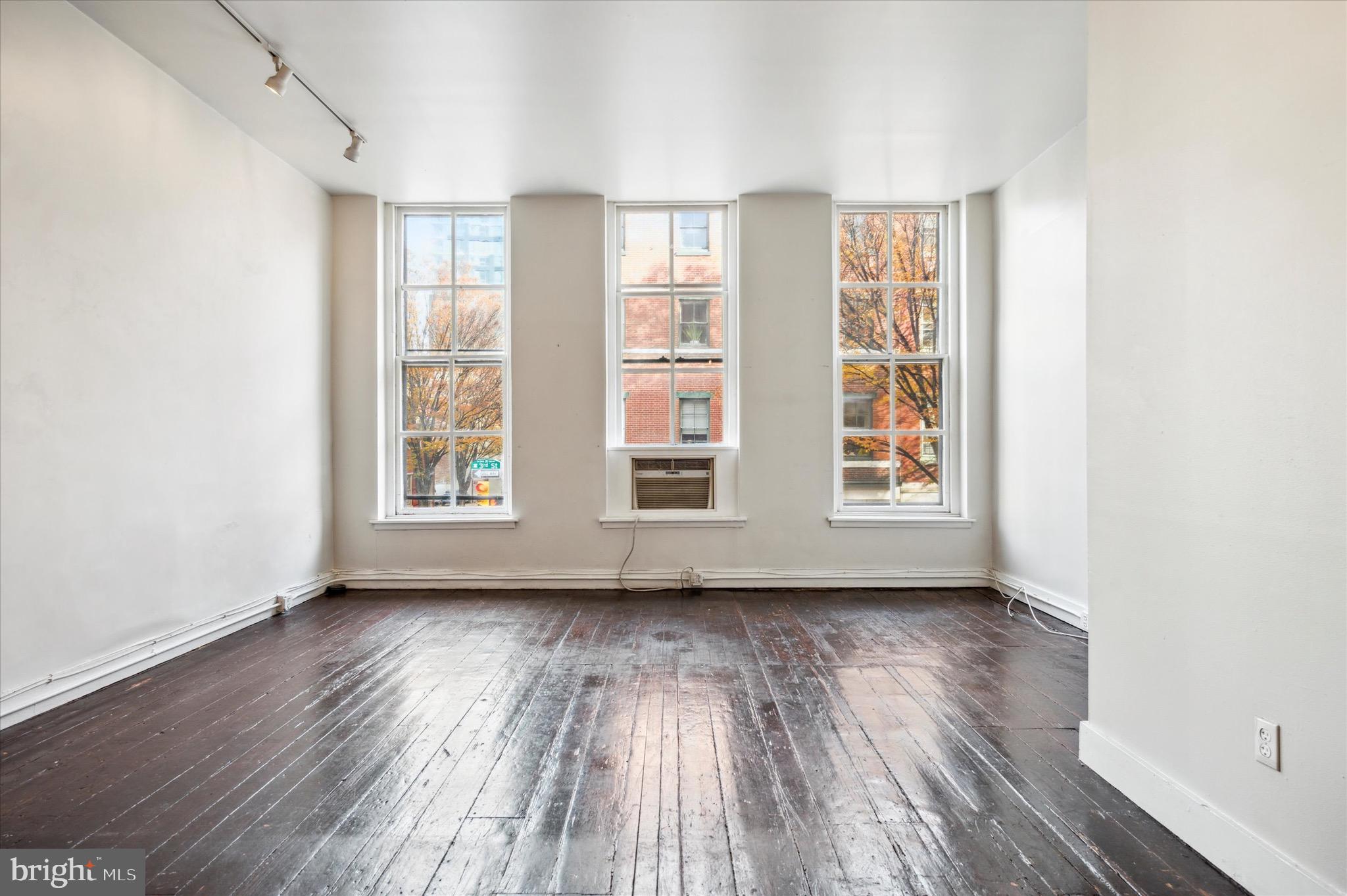 OLD CITY - Residential Lease