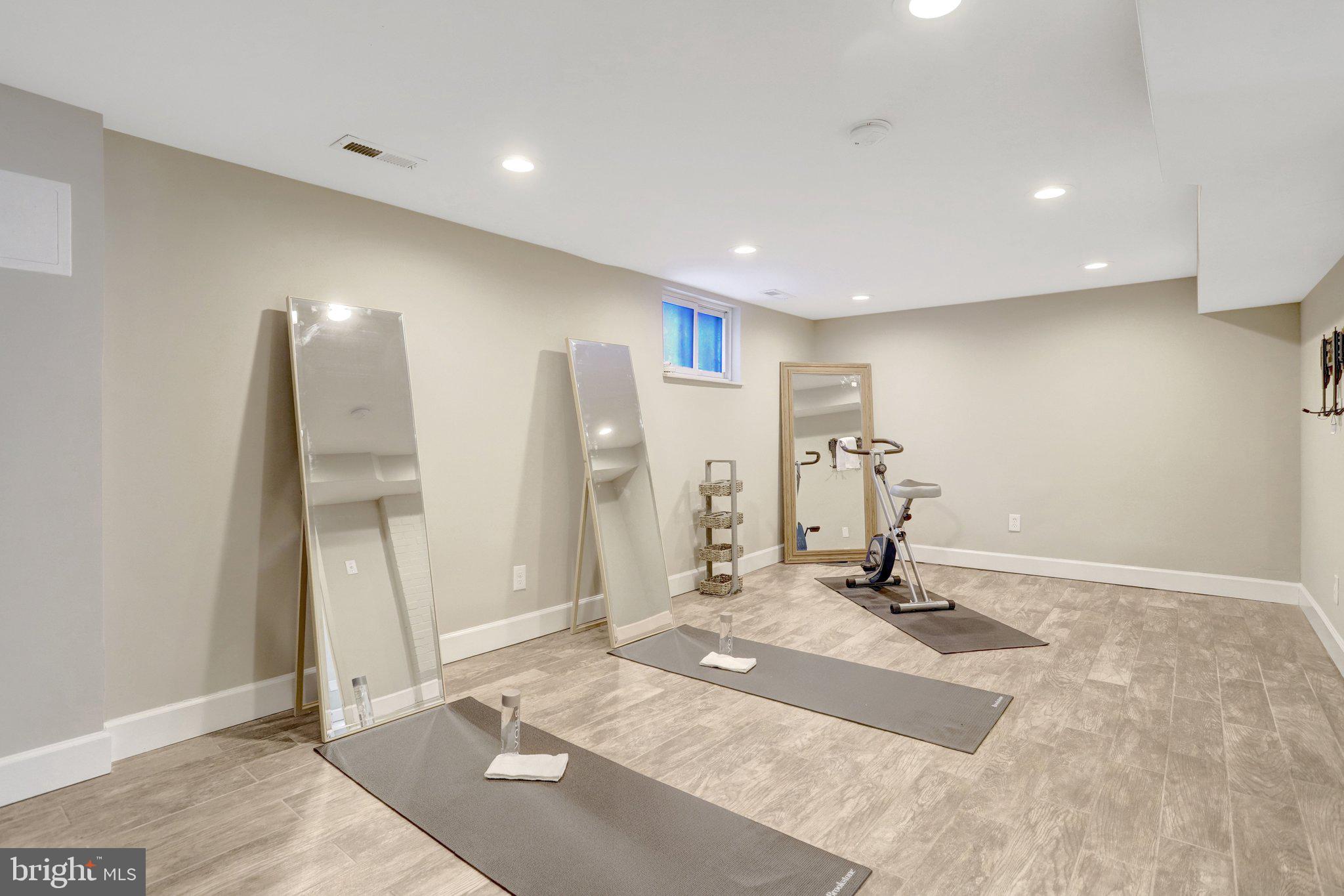 GREENWAY DOWNS - Residential