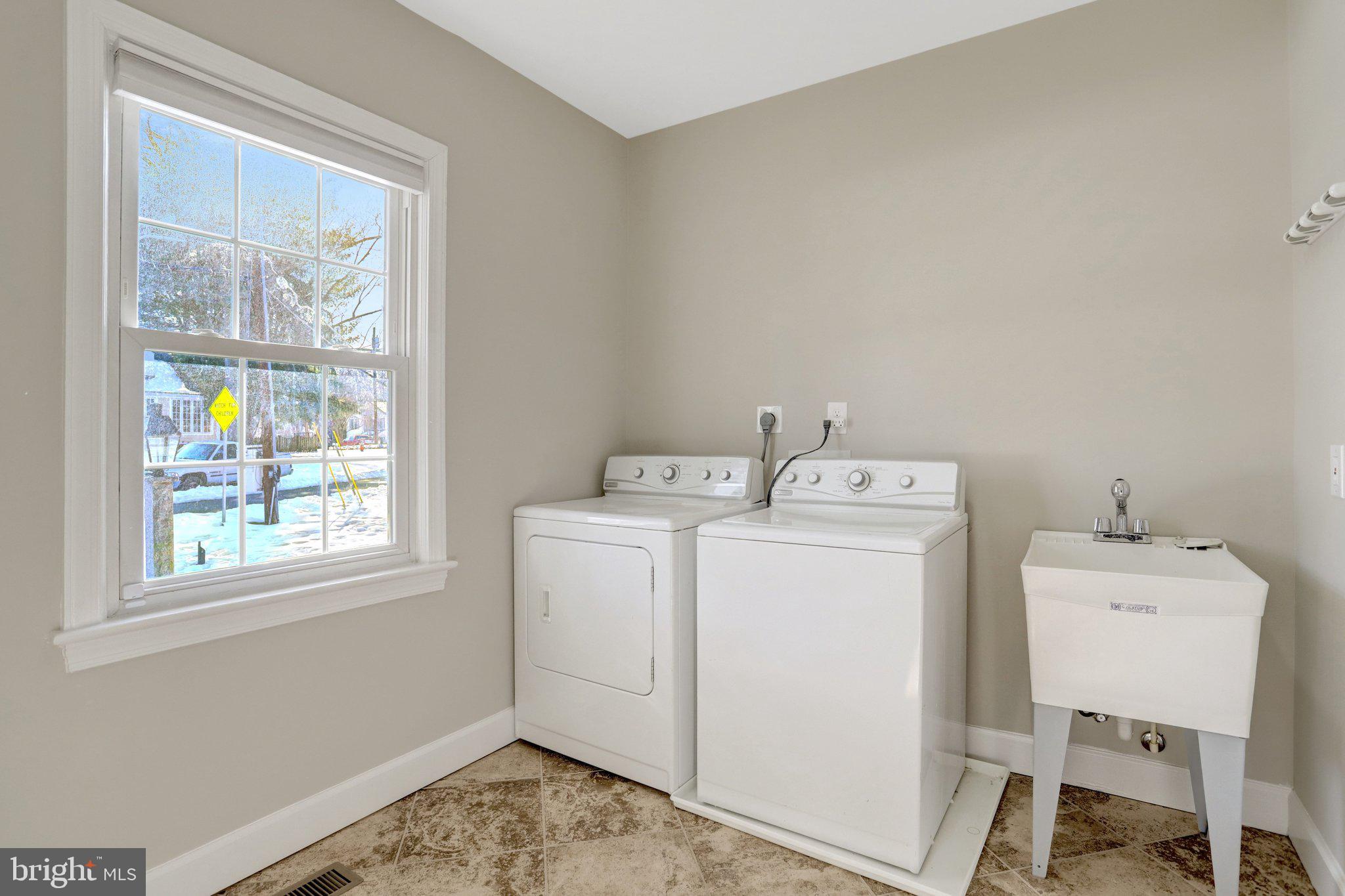 GREENWAY DOWNS - Residential