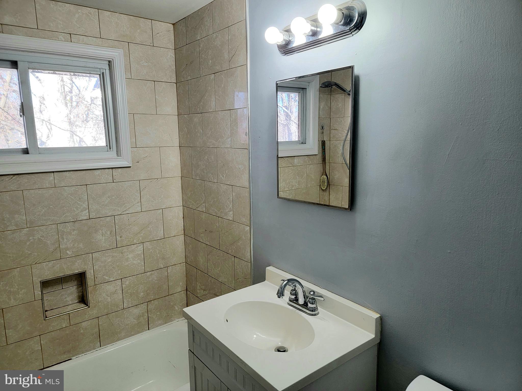 KENT VILLAGE - Residential Lease