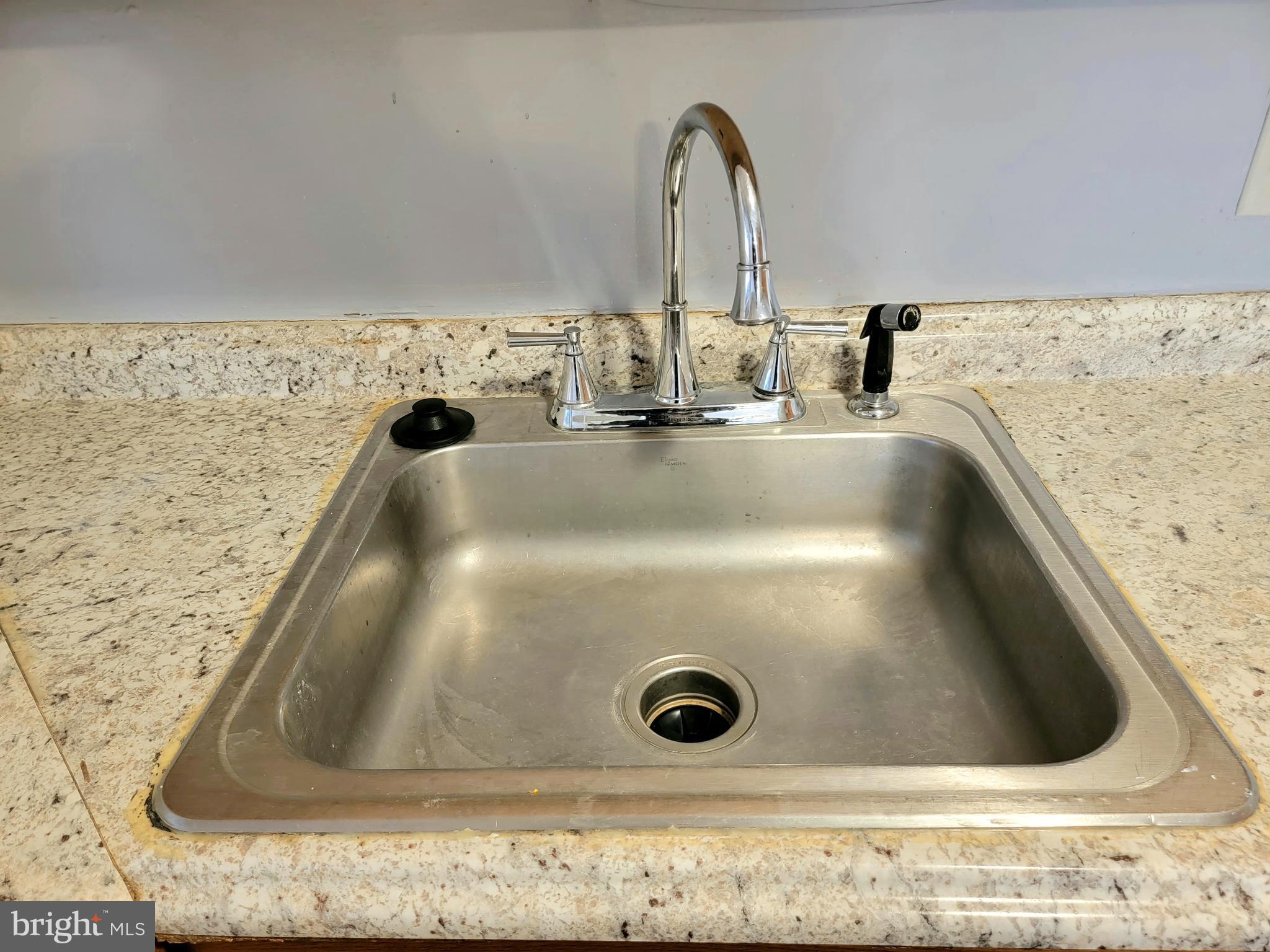 KENT VILLAGE - Residential Lease