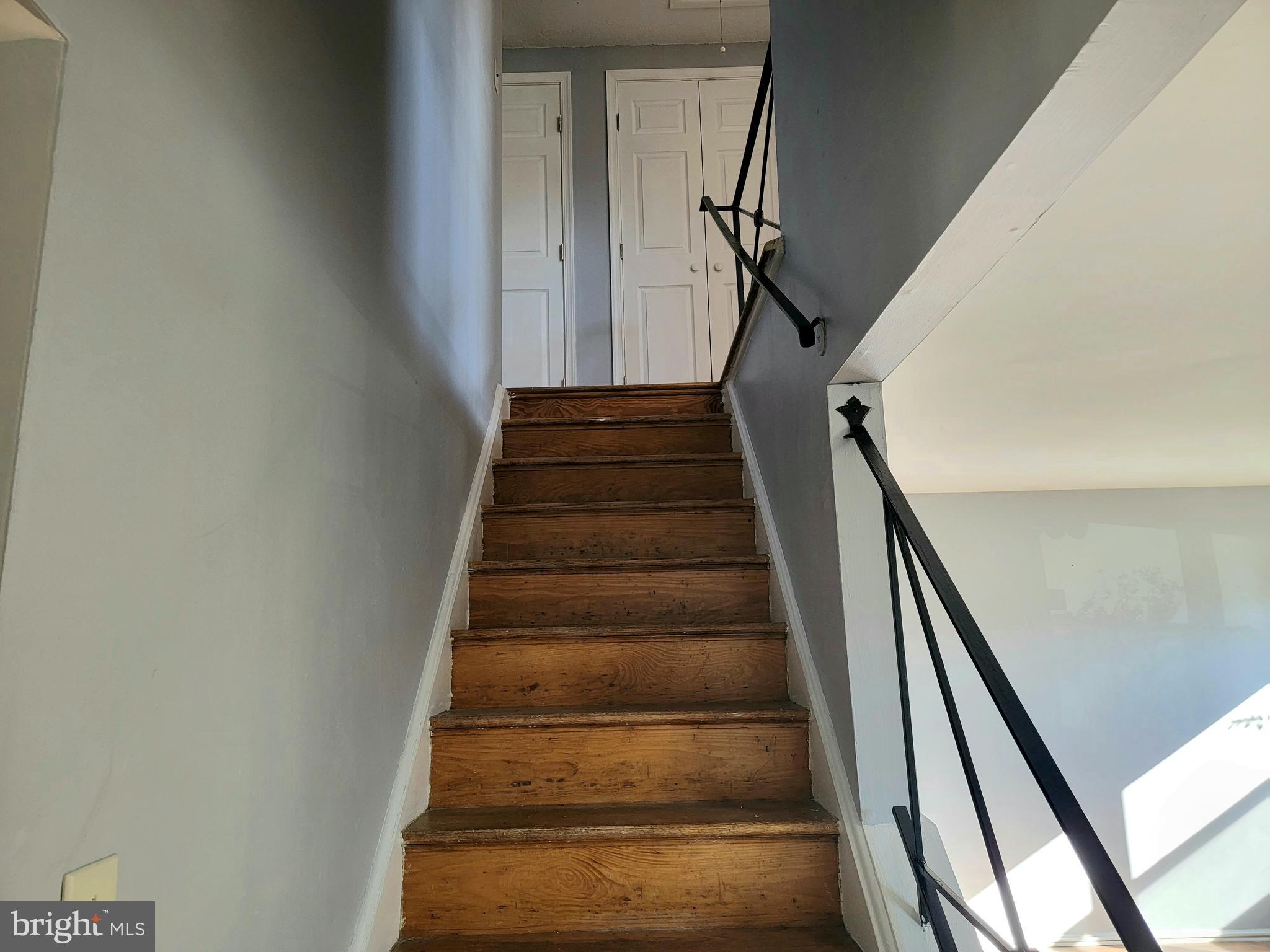 KENT VILLAGE - Residential Lease