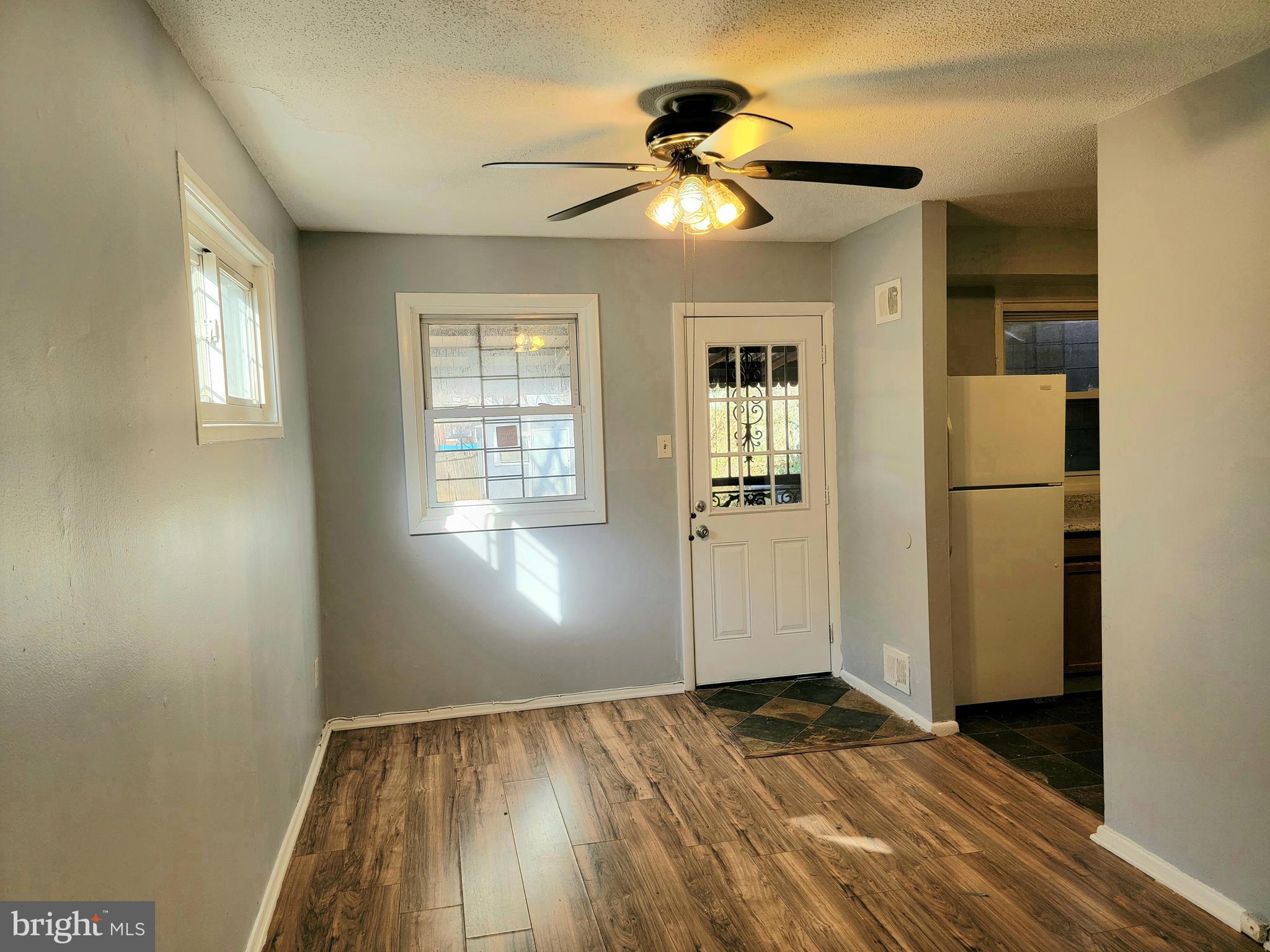 KENT VILLAGE - Residential Lease