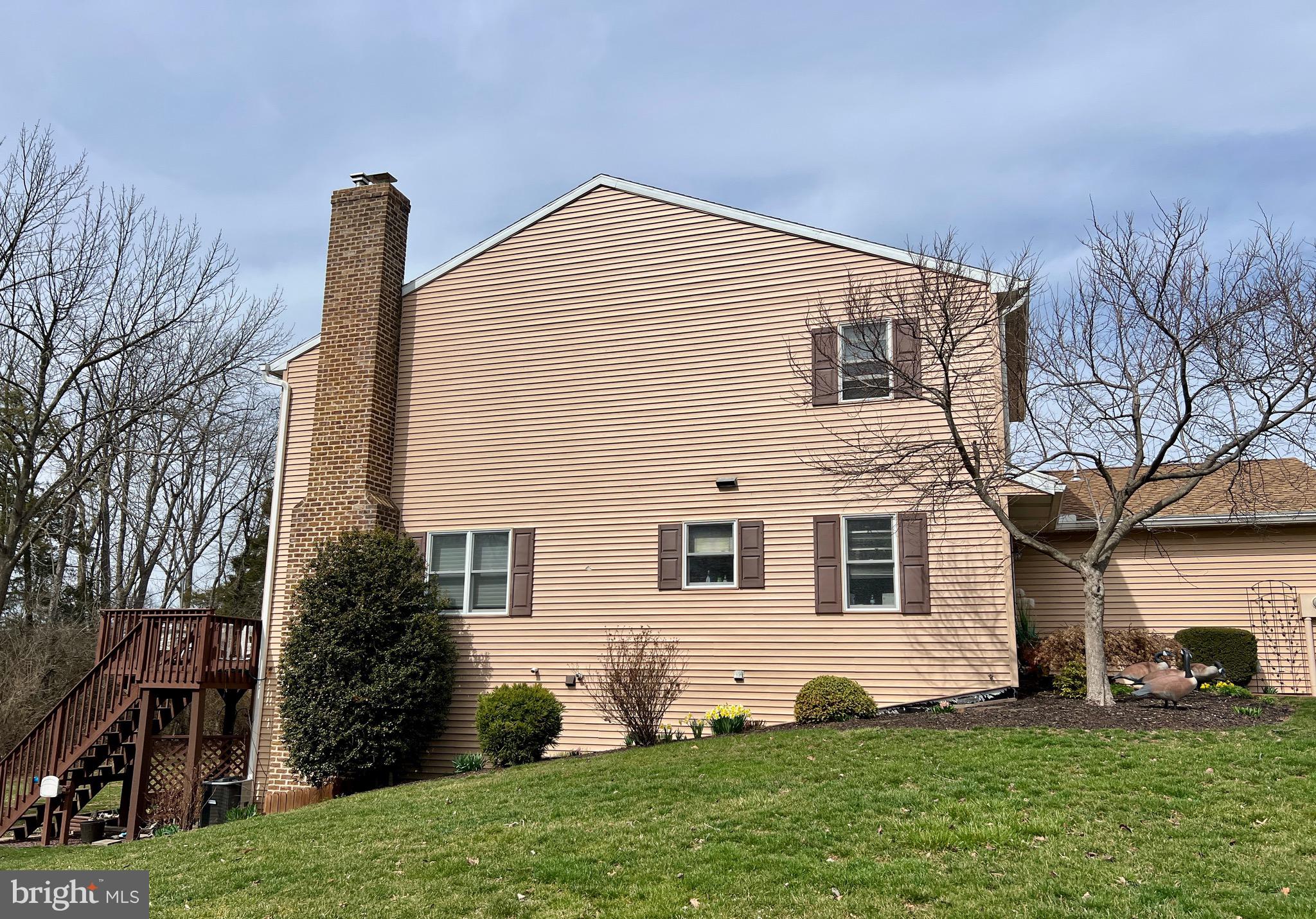 GRANDVIEW PARK CONDOS - Residential