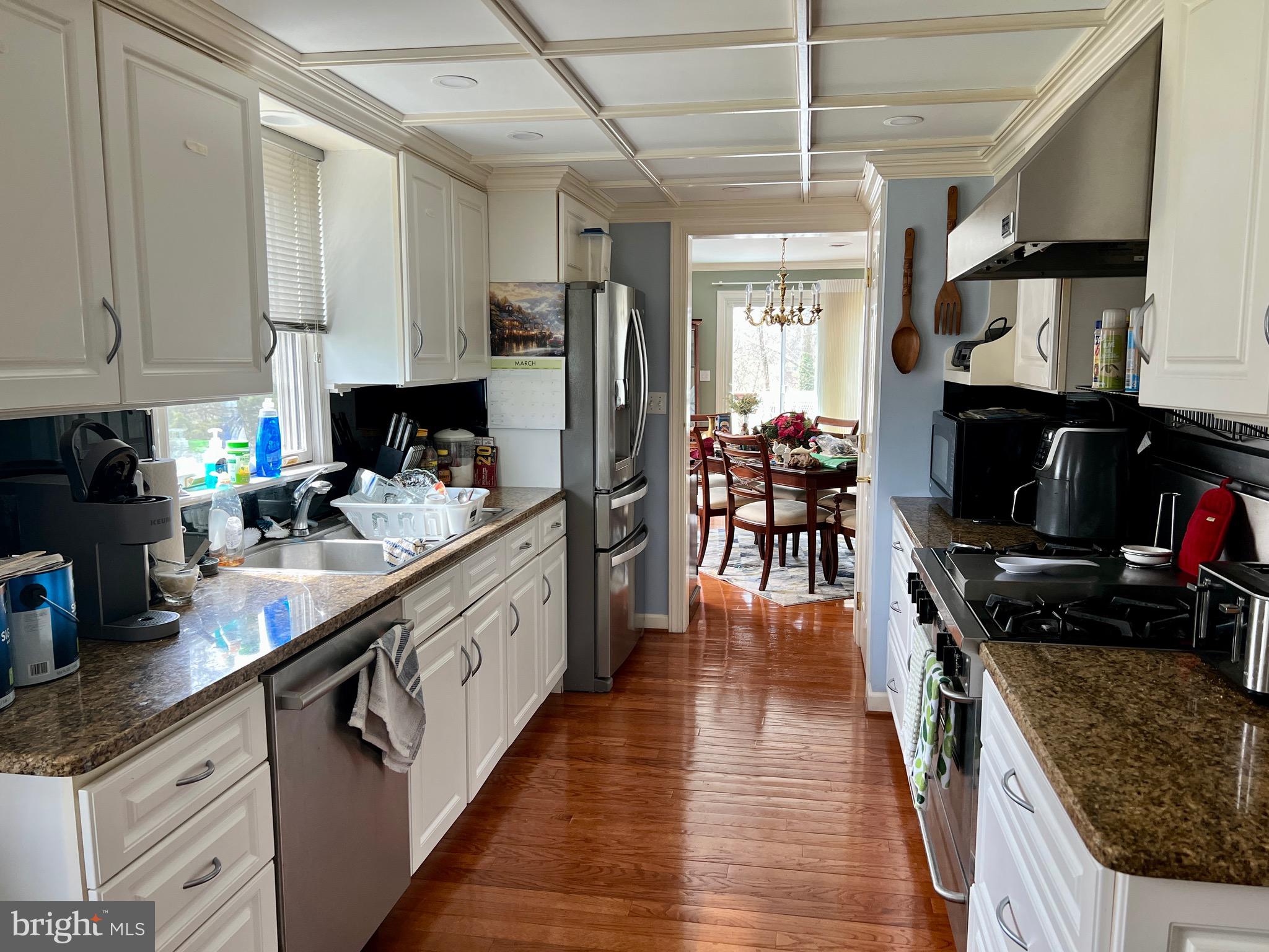 GRANDVIEW PARK CONDOS - Residential