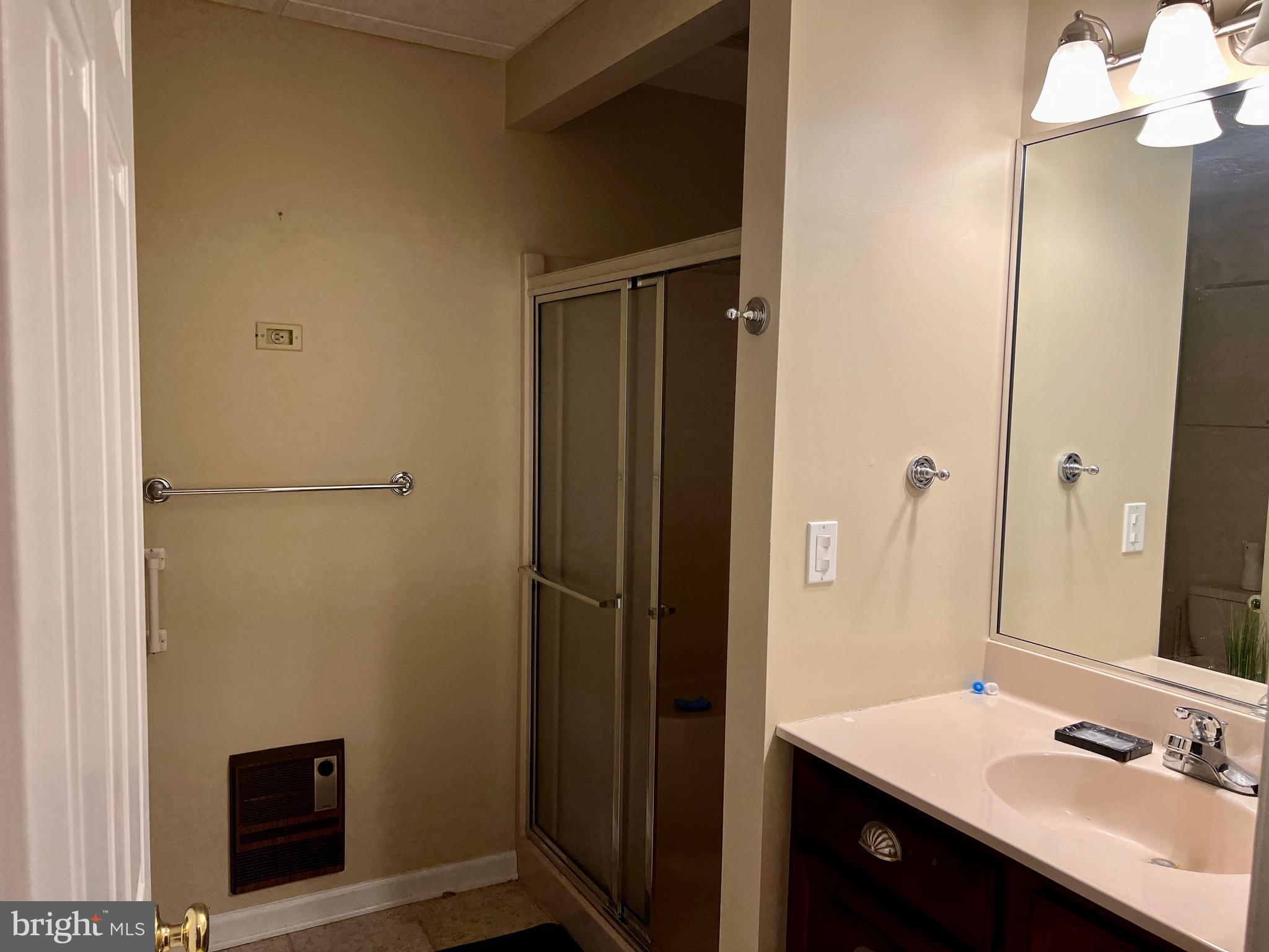 GRANDVIEW PARK CONDOS - Residential