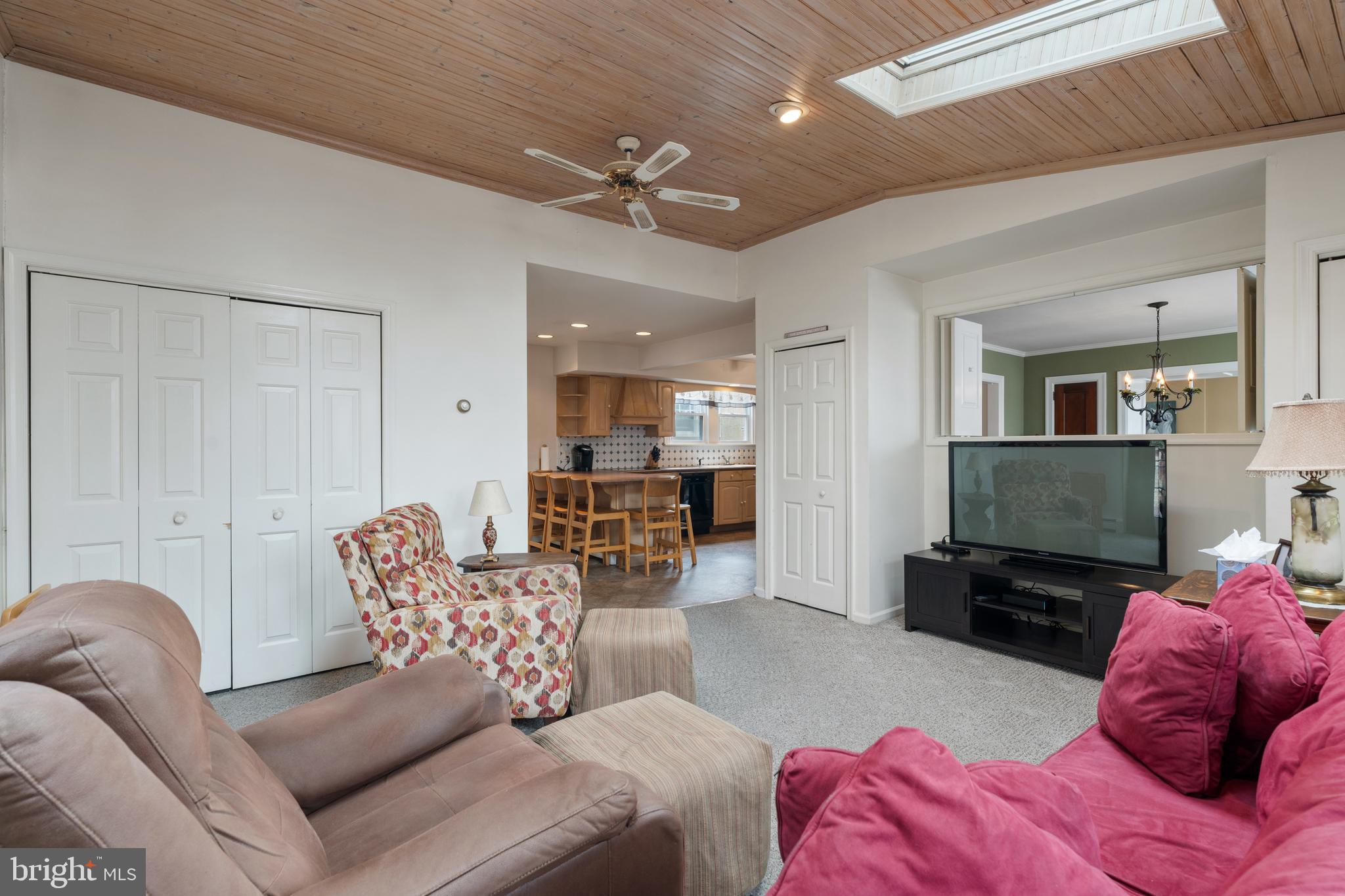 WILLOW RUN - Residential