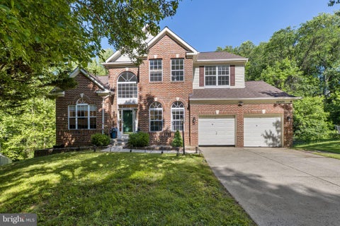 Photo of 19121 Wheatfield Drive, GERMANTOWN, MD 20876 (MLS # MDMC2239252)