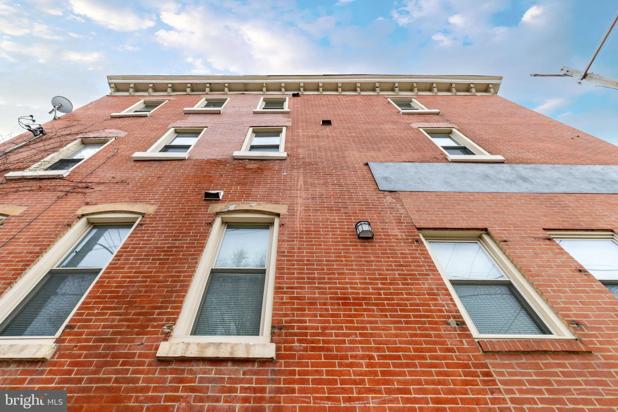 Philadelphia, Pennsylvania 19146, United States, 4 Bedrooms Bedrooms, ,Residential,Active,98856