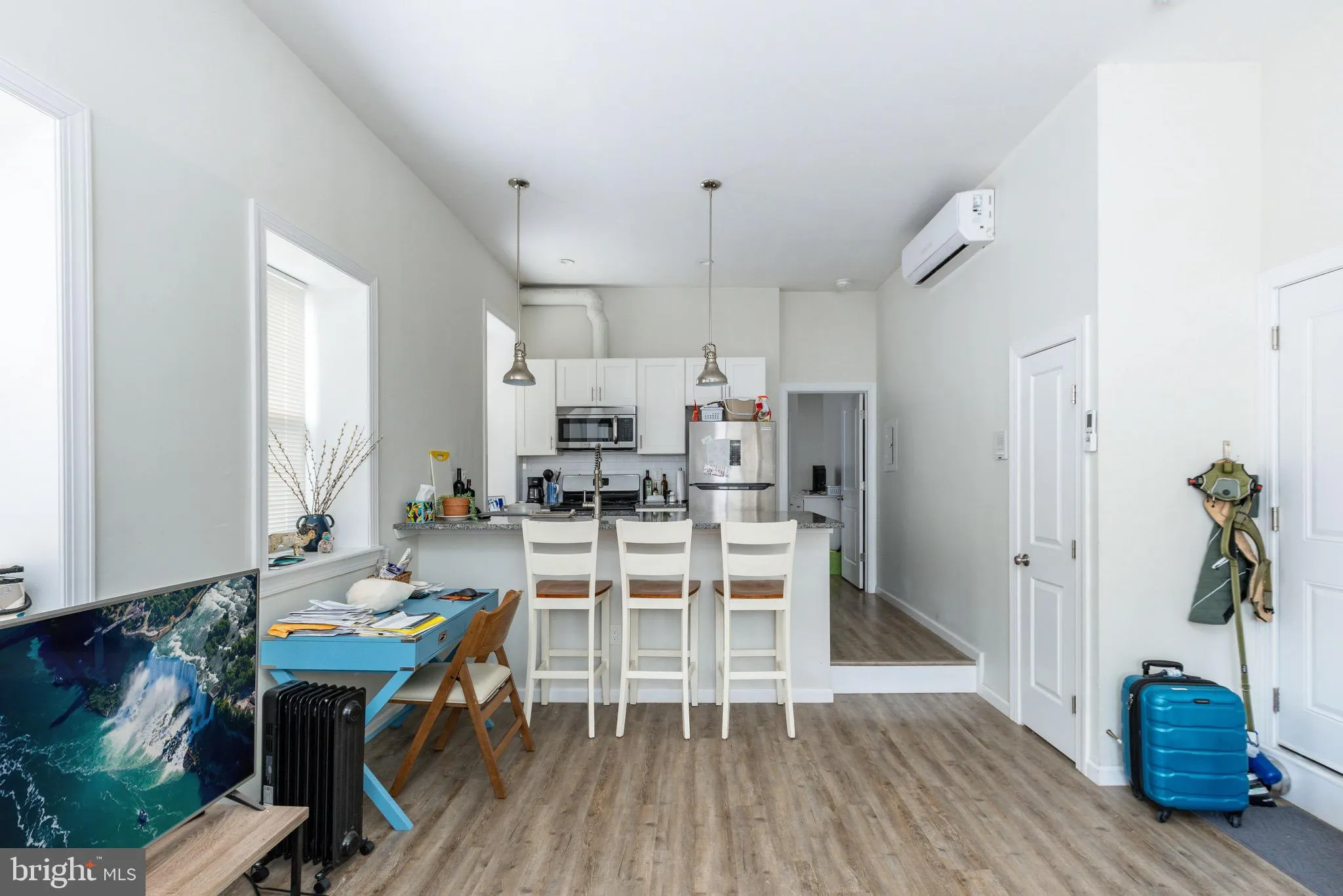 Philadelphia, Pennsylvania 19146, United States, 4 Bedrooms Bedrooms, ,Residential,Active,98856