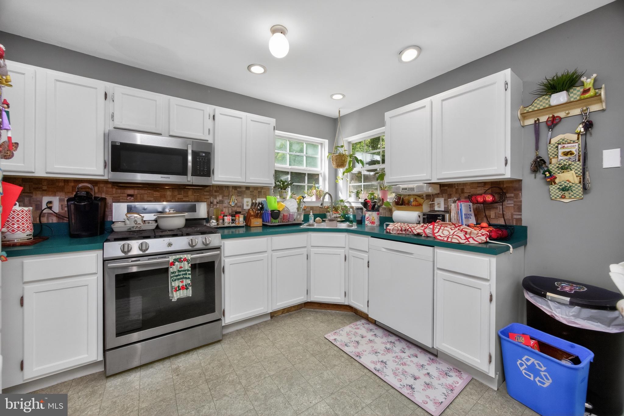 DOE RUN ESTATES - Residential