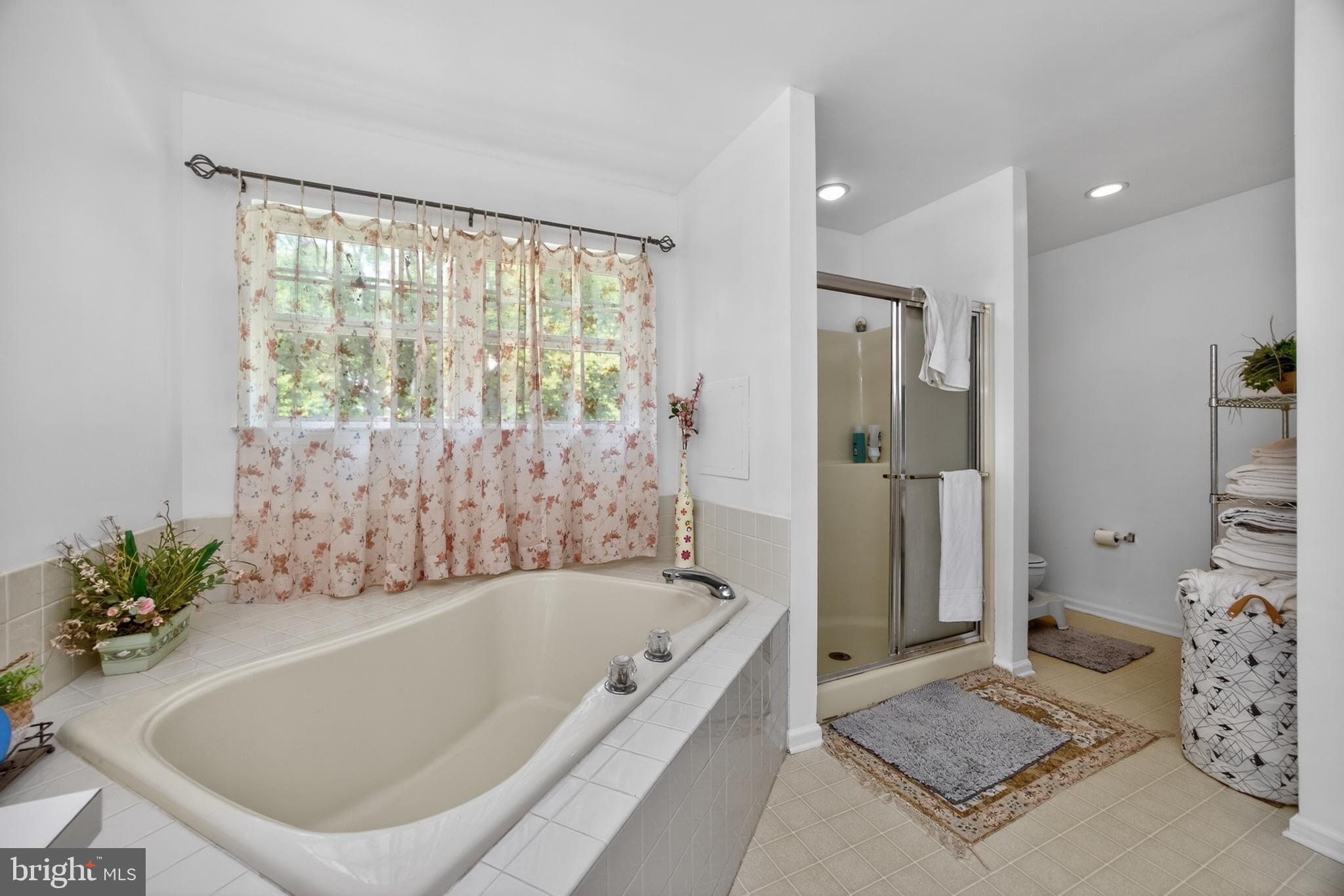 DOE RUN ESTATES - Residential