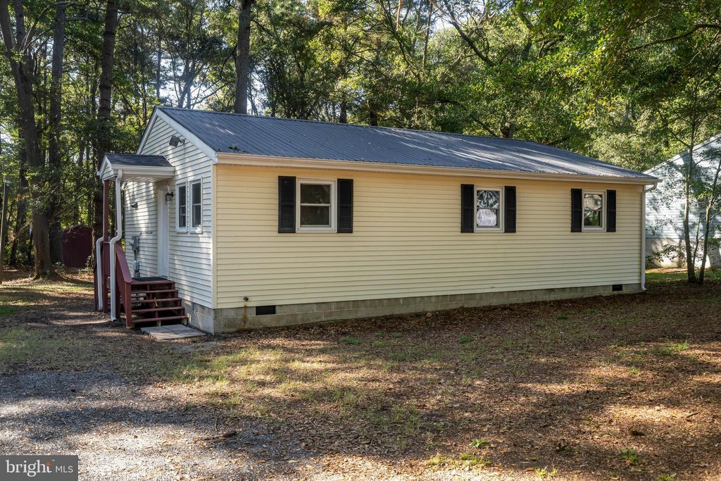 Photo of 414 Sarah Lane, SALISBURY, MD 21801 (MLS # MDWC2020020)