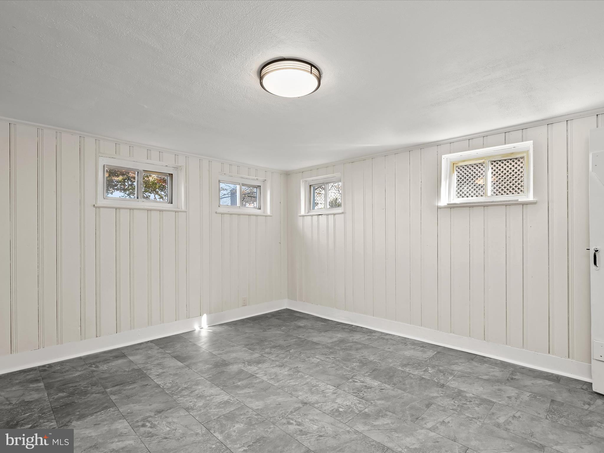 AIGBURTH - Residential