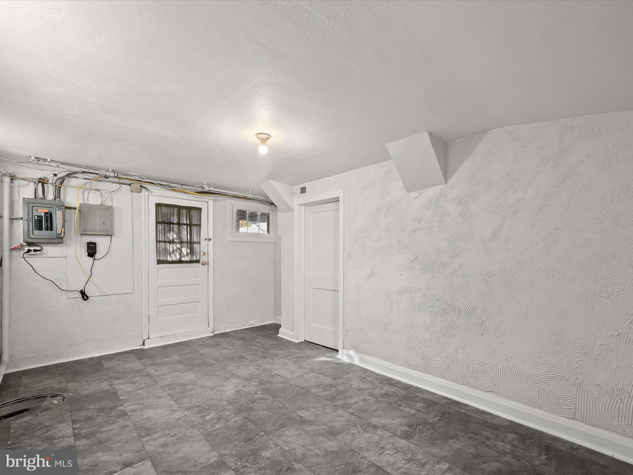 AIGBURTH - Residential