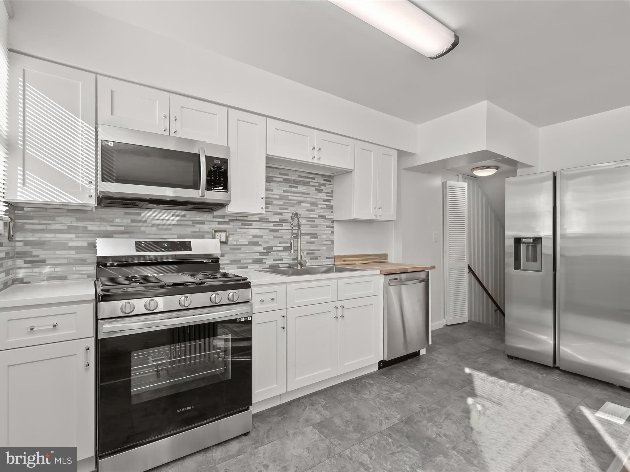 AIGBURTH - Residential