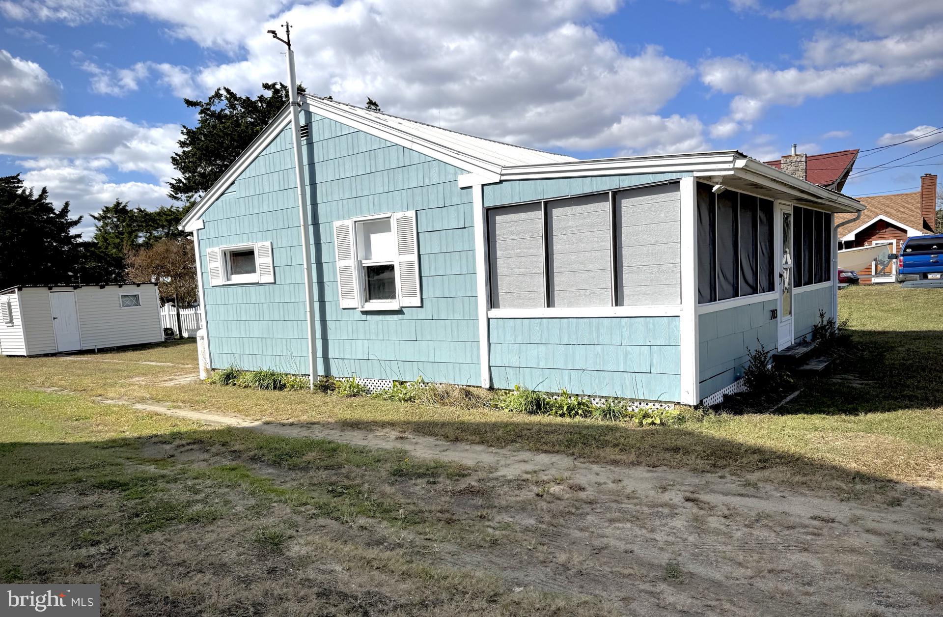 203 S BAY SHORE DRIVE