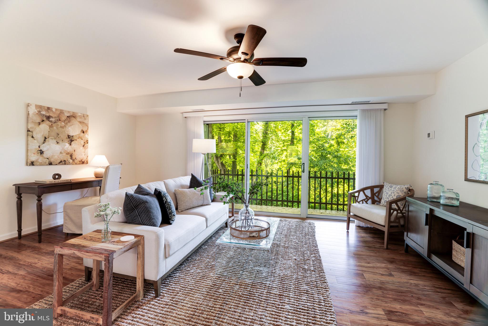 VANTAGE HILL - Residential