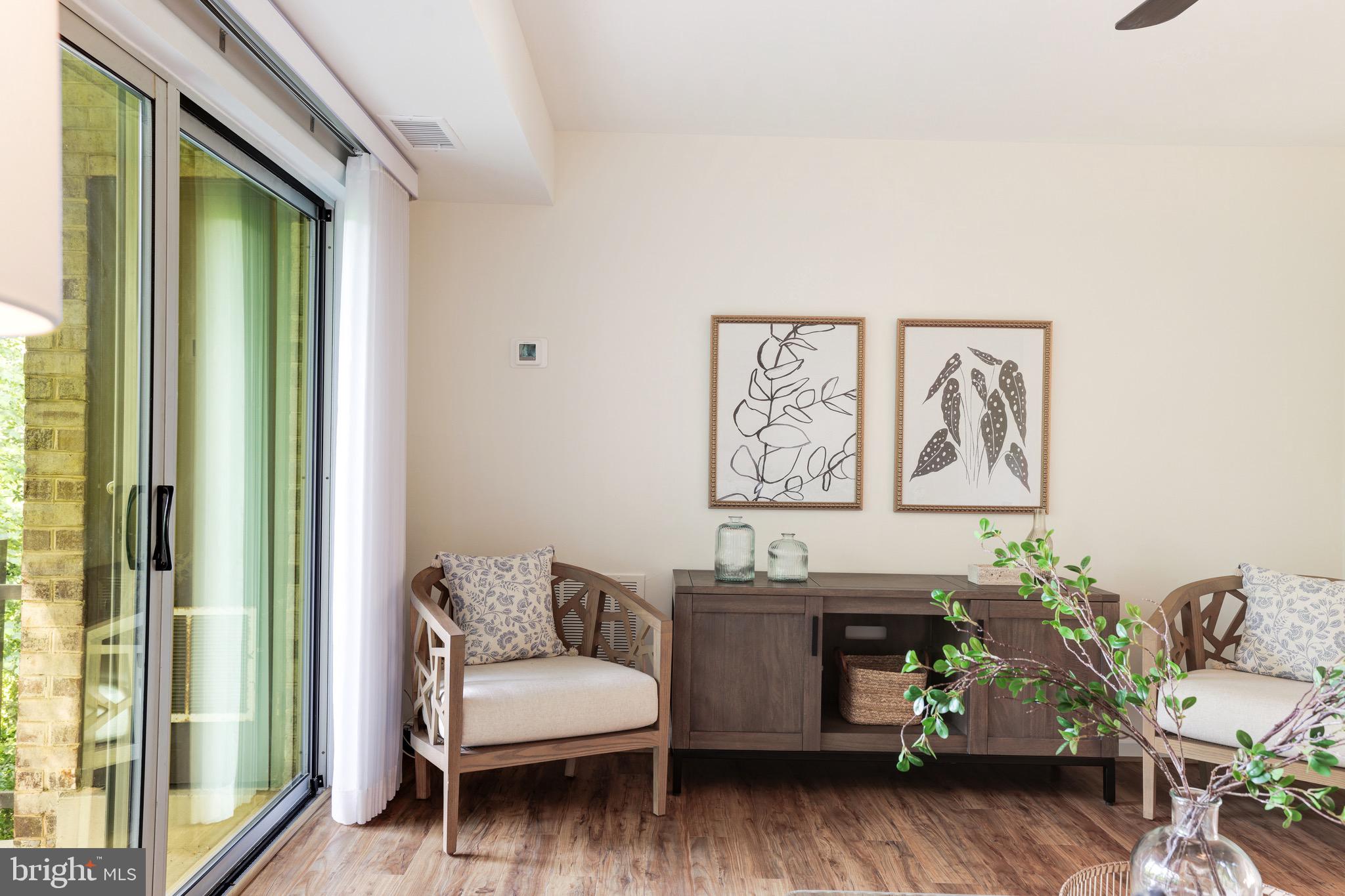 VANTAGE HILL - Residential